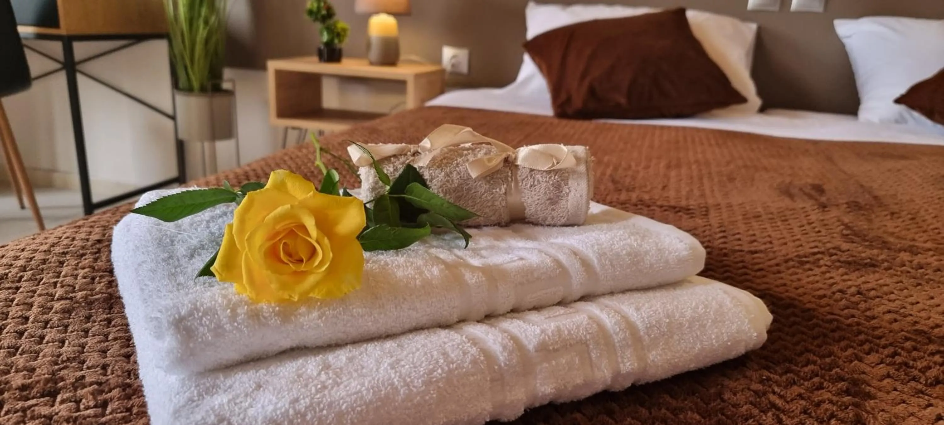 Photo of the whole room, Bed in Secret Garden Hotel