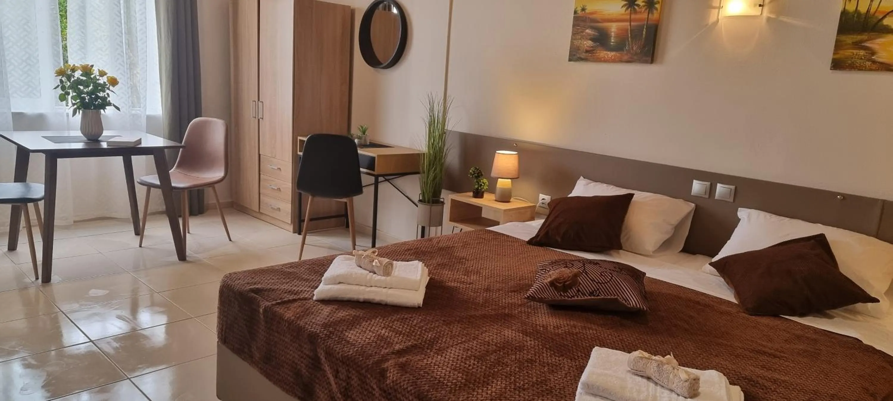 Photo of the whole room, Bed in Secret Garden Hotel