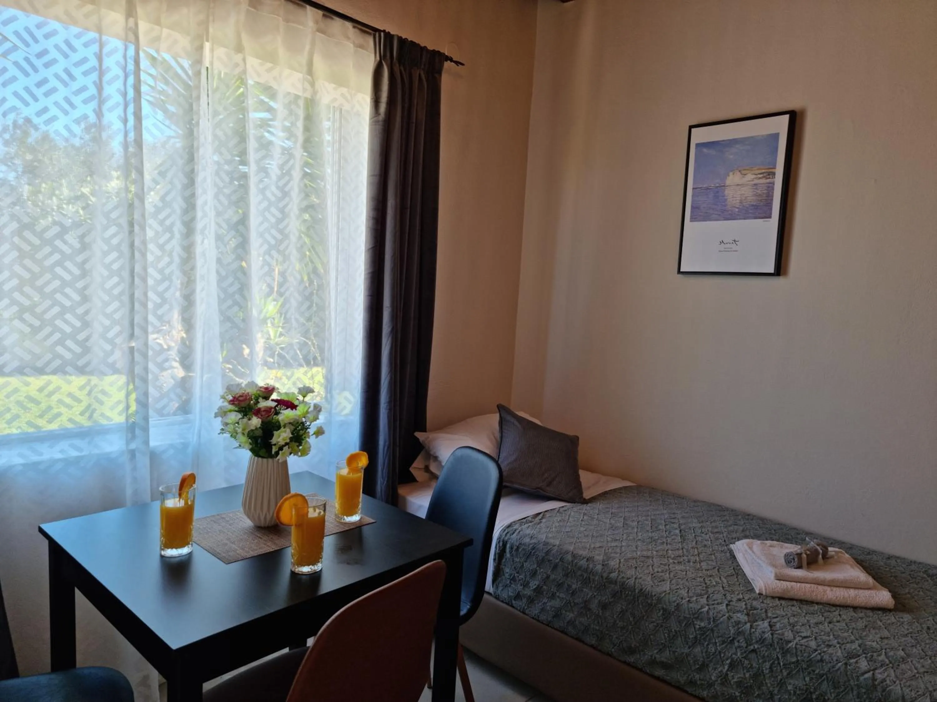 Photo of the whole room in Secret Garden Hotel