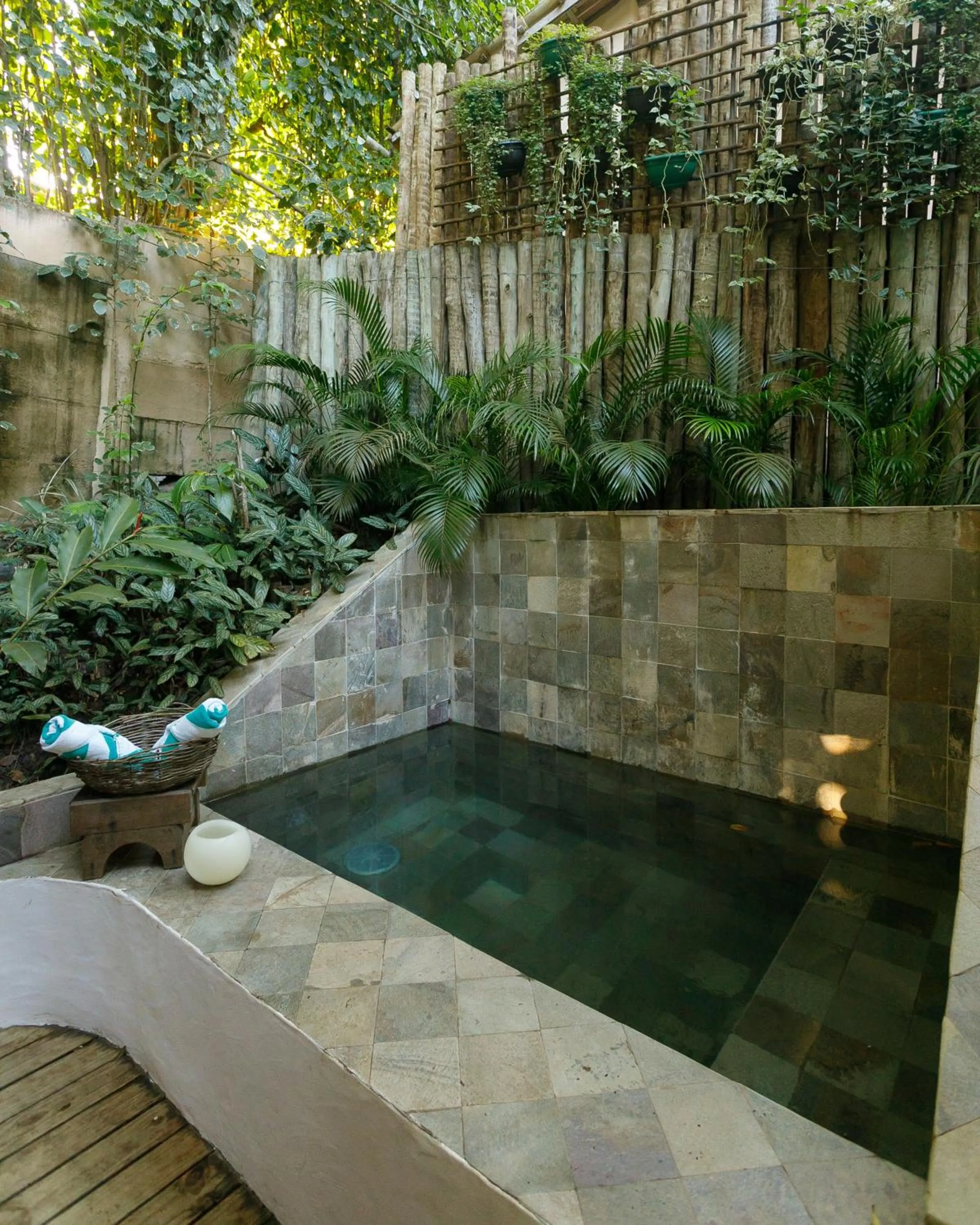 Swimming pool in DA GRAÇA HOTEL