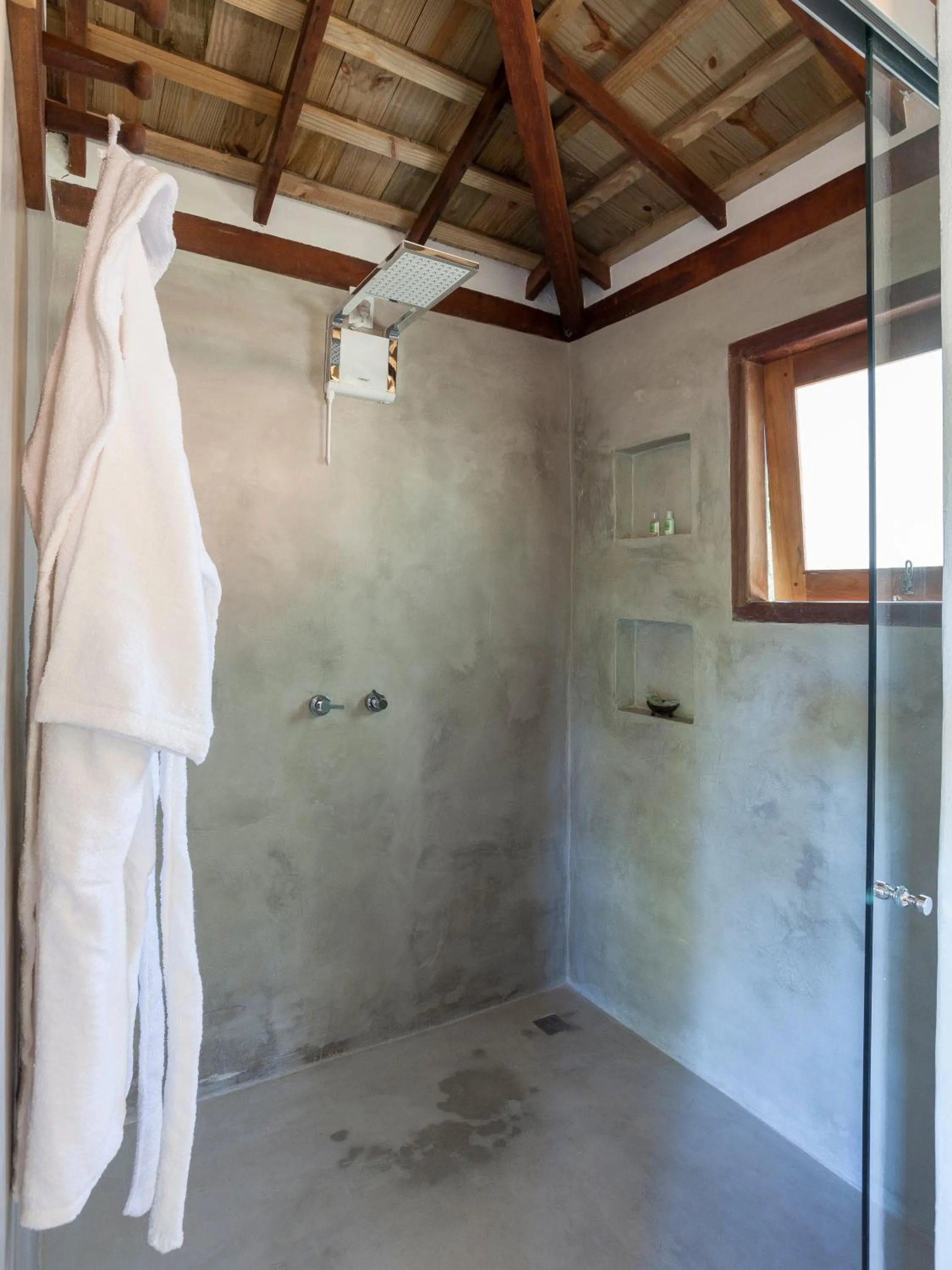 Bathroom in DA GRAÇA HOTEL