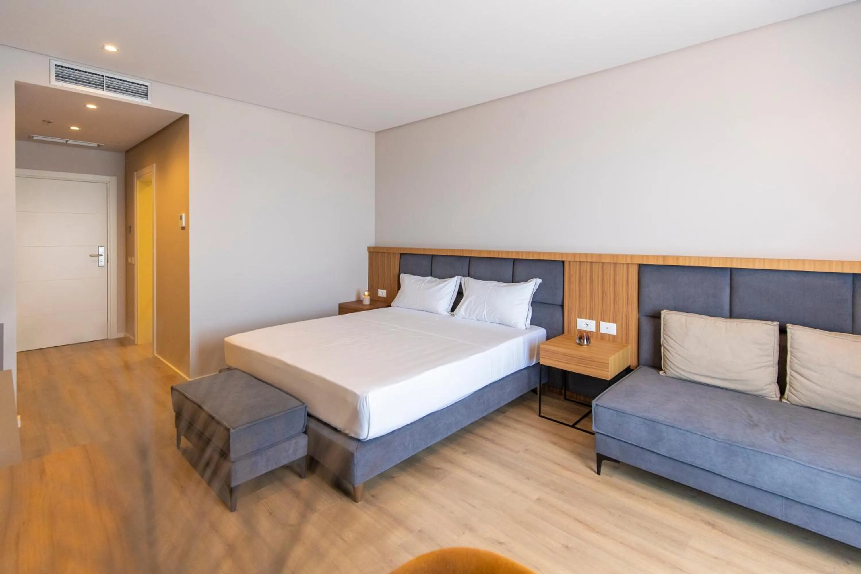 Photo of the whole room, Bed in AMR Hotel - Durres