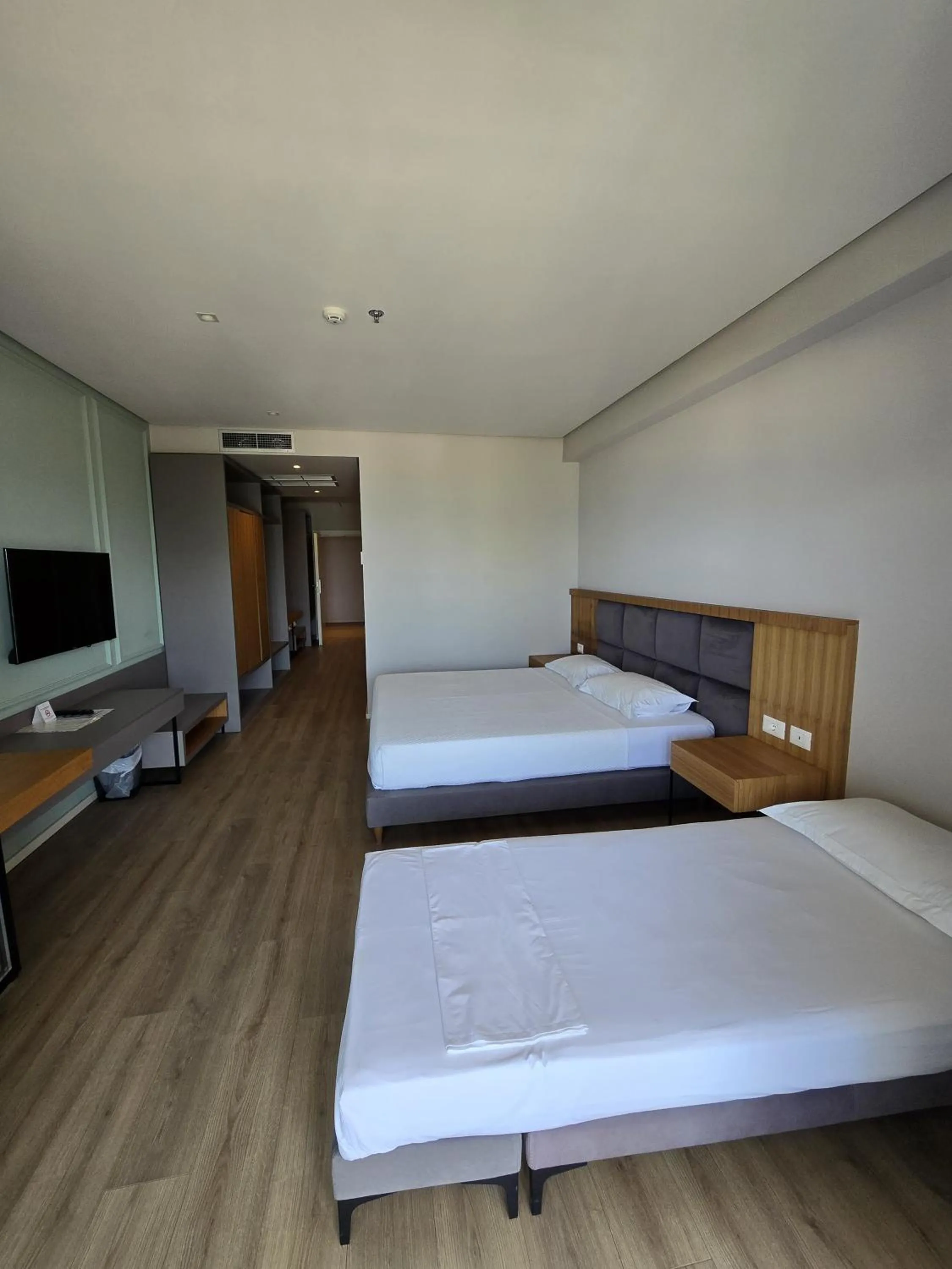 Bedroom, Bed in AMR Hotel - Durres