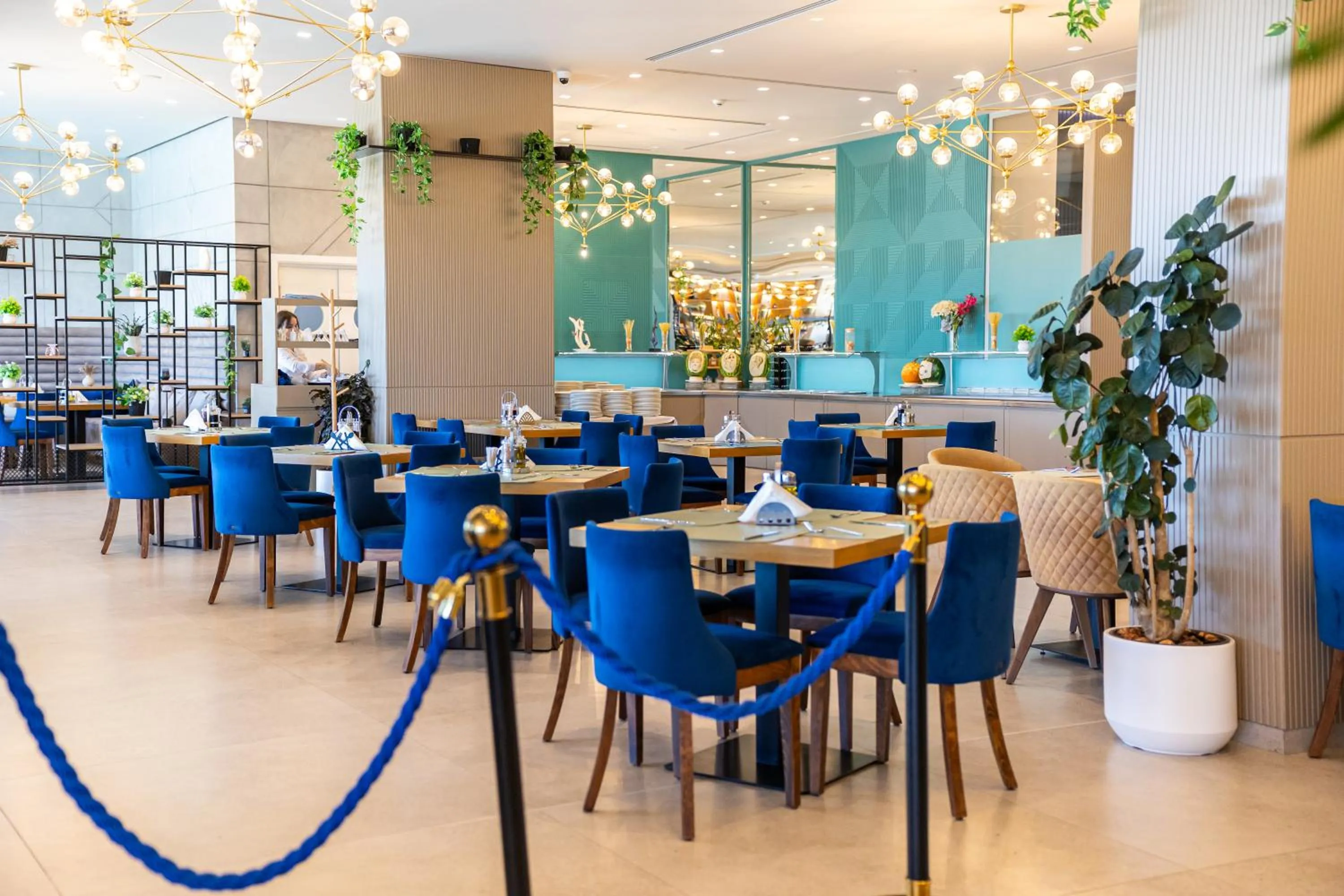 Restaurant/places to eat in AMR Hotel - Durres