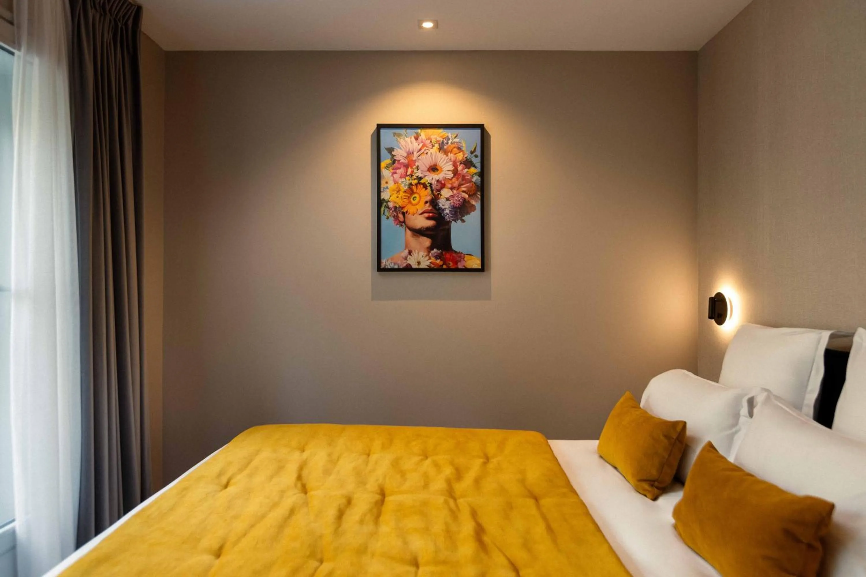 Bedroom, Bed in Markus