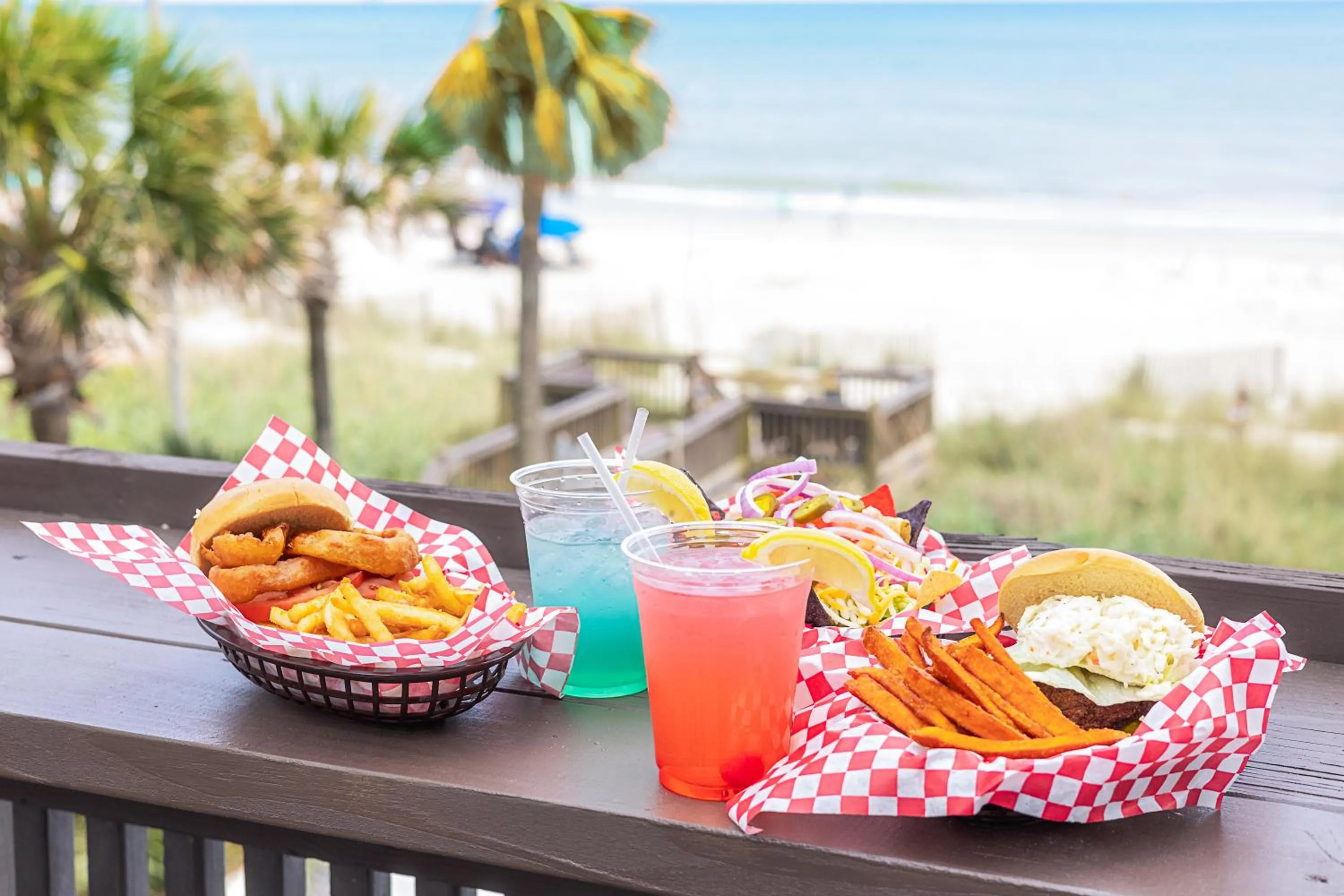 Restaurant/places to eat in Grande Beach Resort