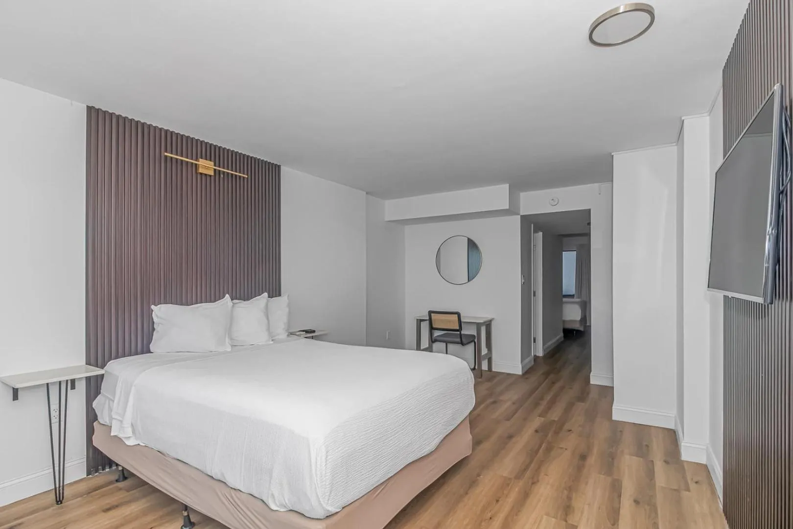 Bedroom, Bed in Grande Beach Resort