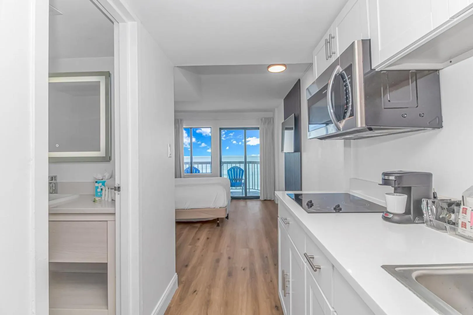 Kitchen or kitchenette in Grande Beach Resort