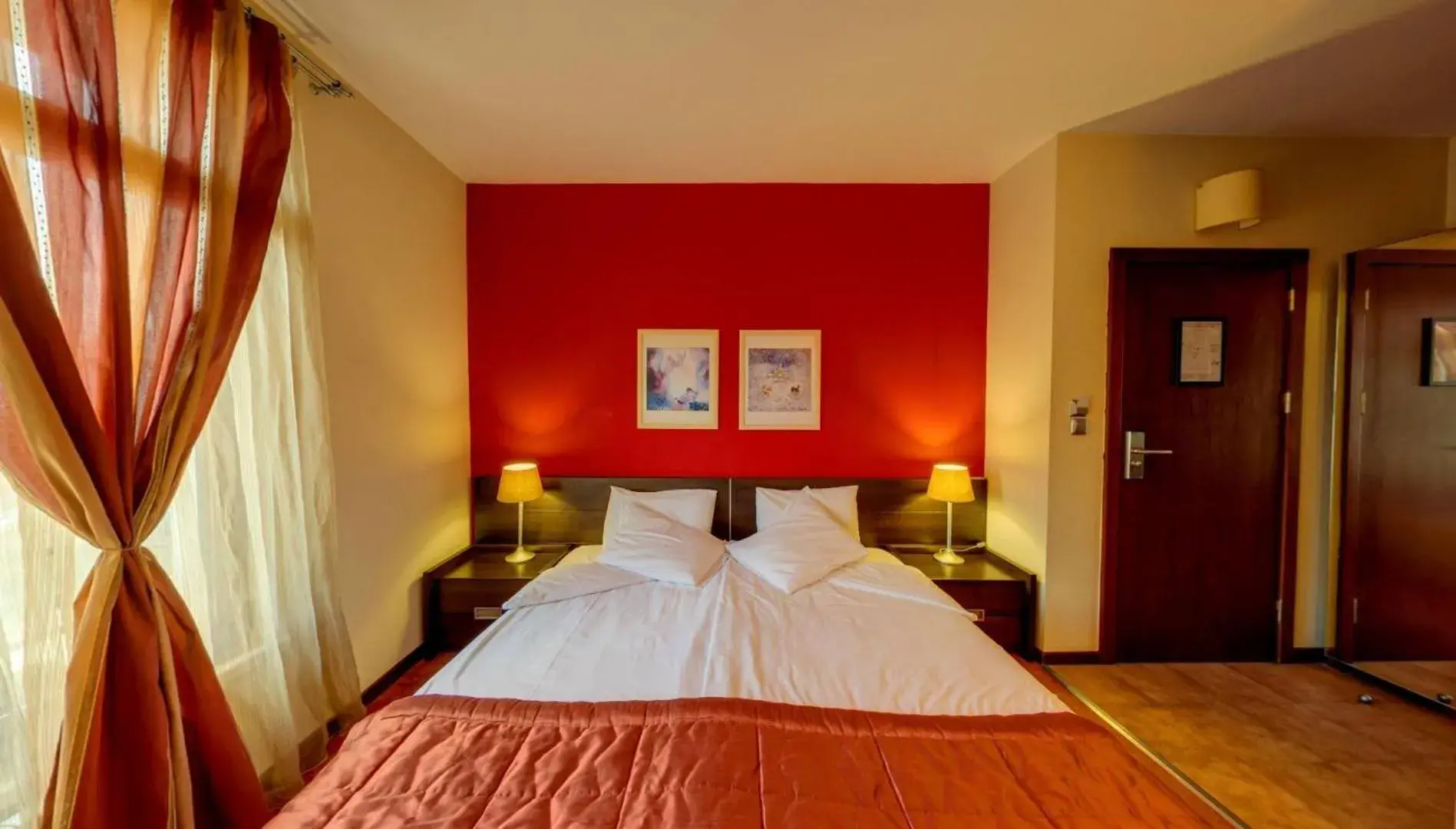 Double or Twin Room with City View in Hotel FAMIL - adults only Double or Twin Room with City View in Hotel FAMIL - adults only