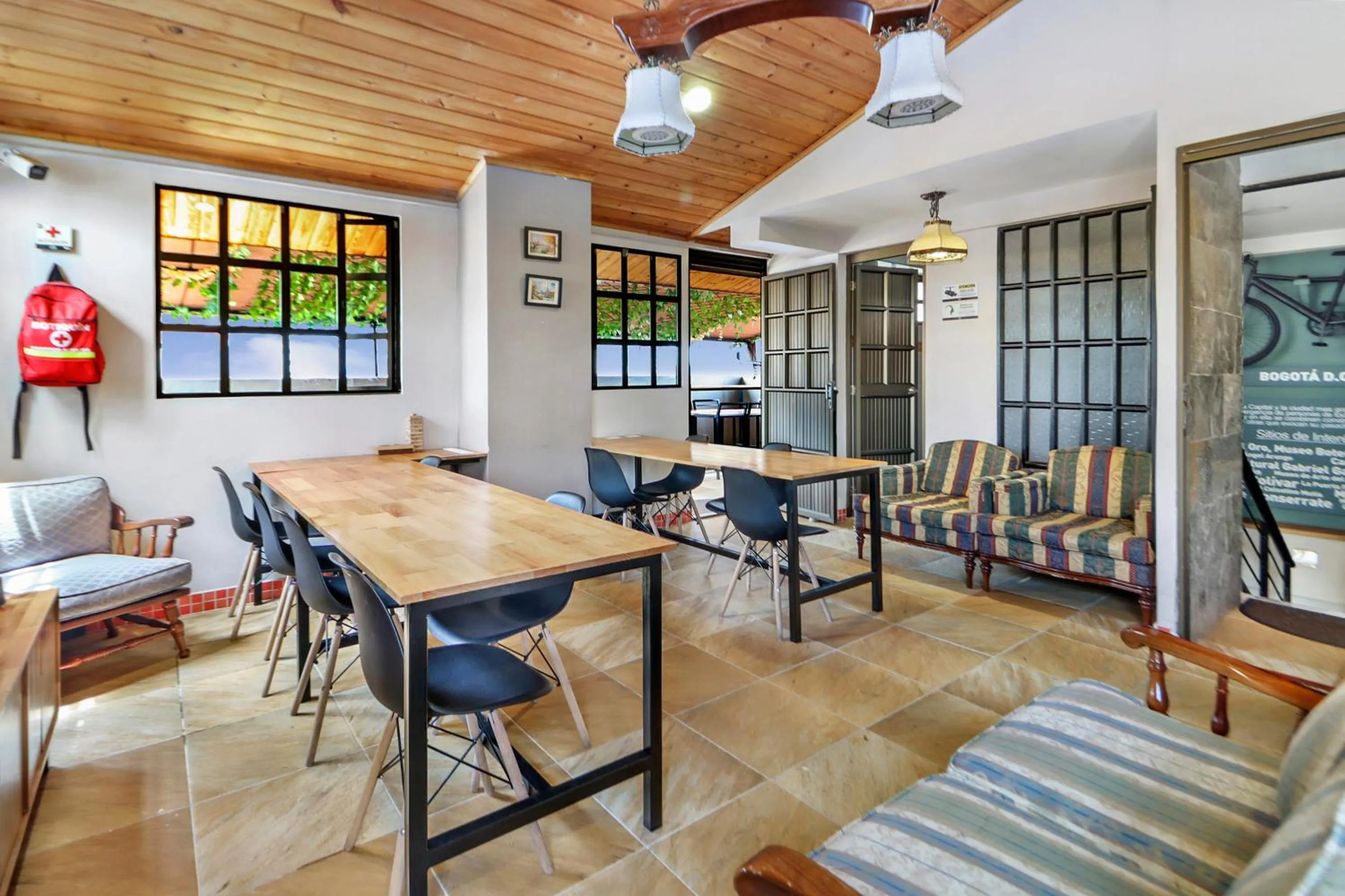 Seating area in Hotel de la Salle