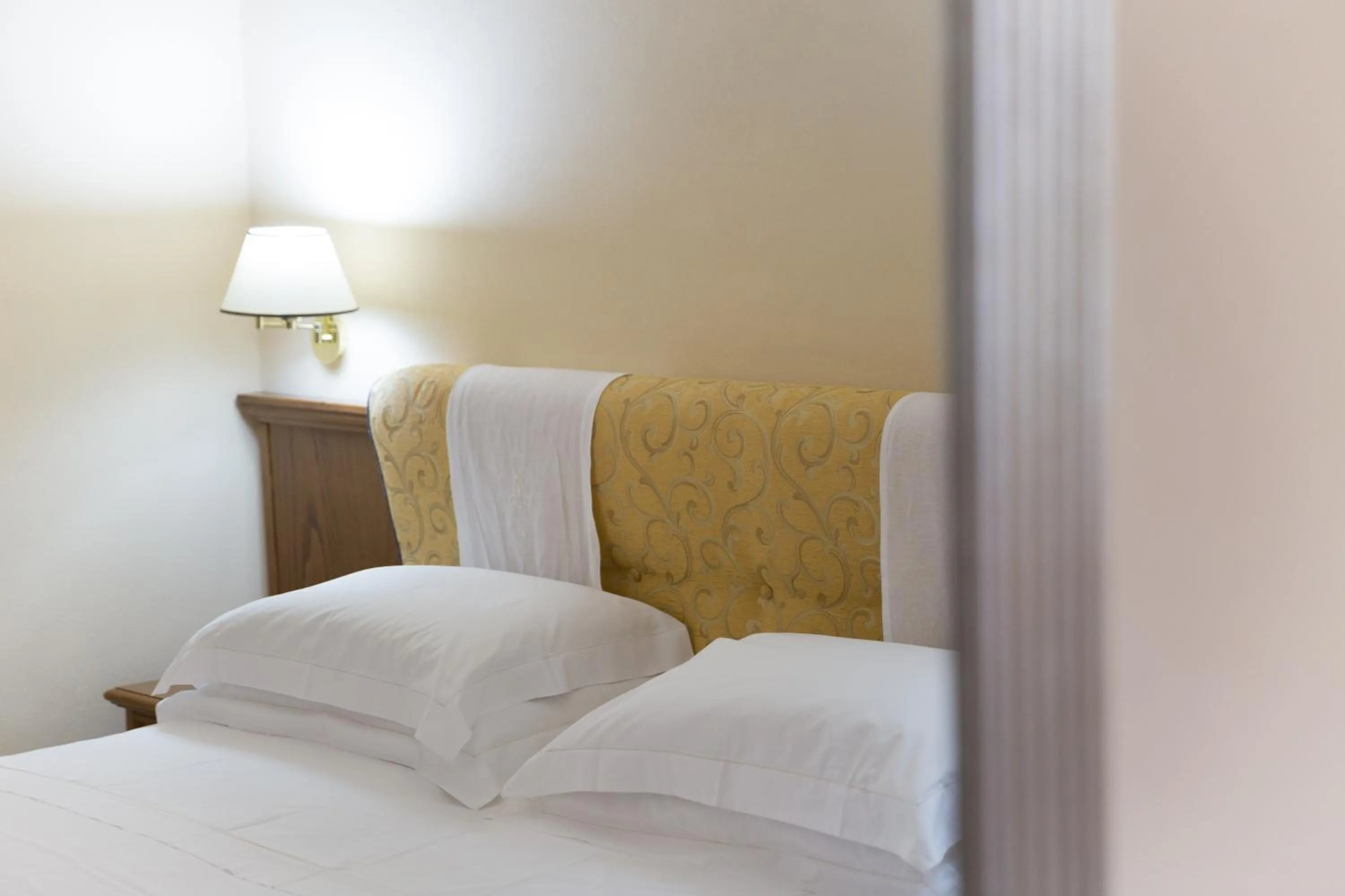 Bed in Hotel & Terme Bagni di Lucca