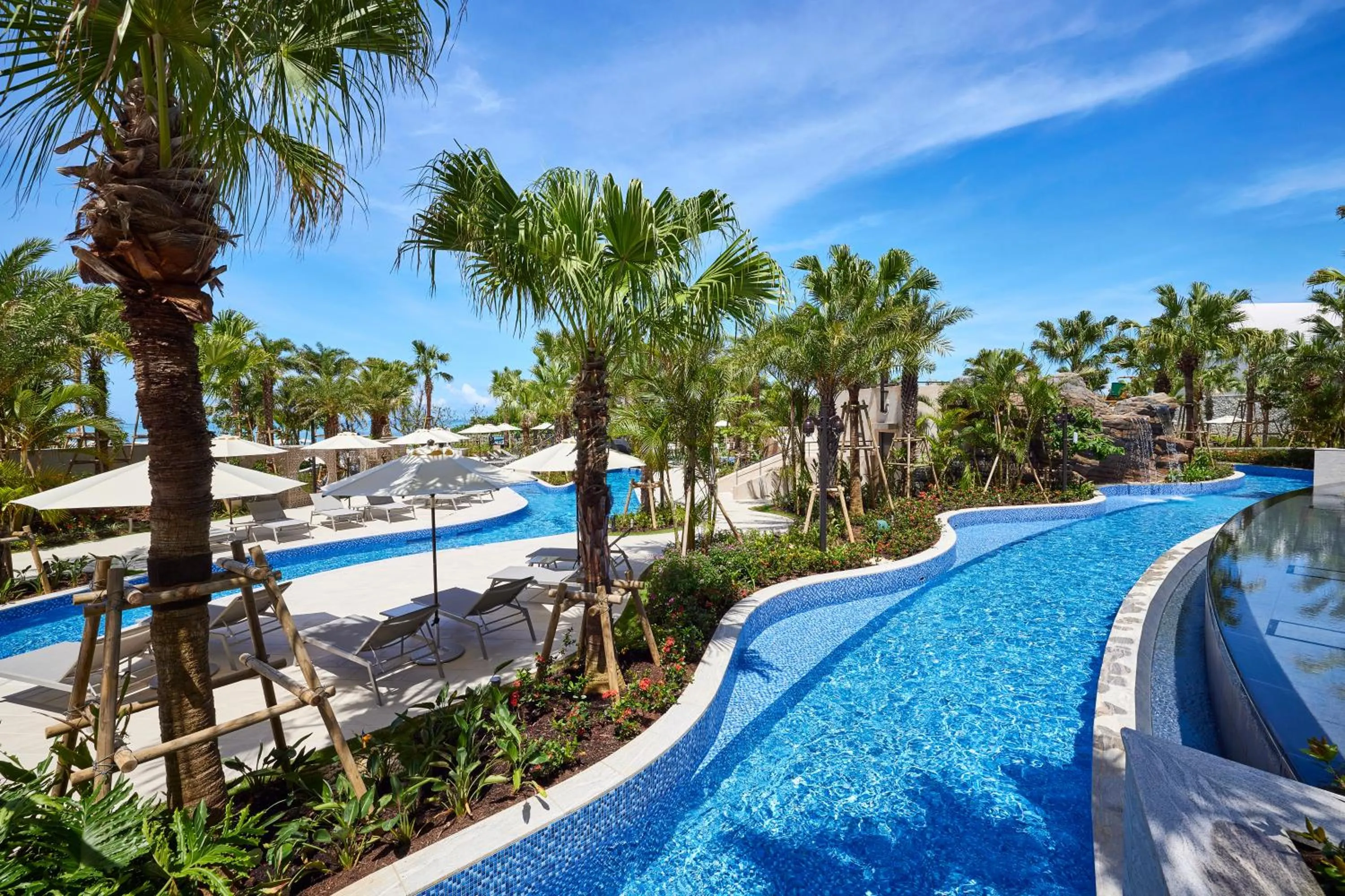 Swimming pool in Ryukyu Hotel & Resort Nashiro Beach