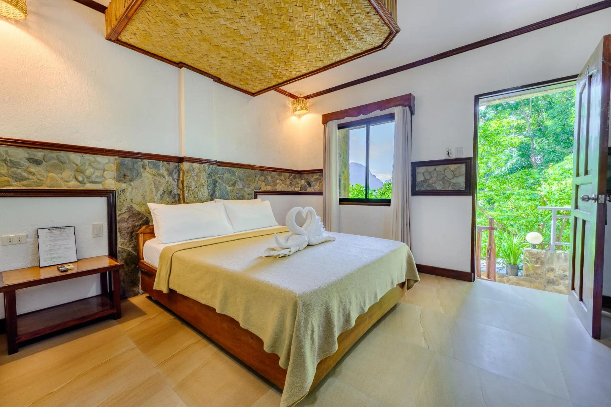Bedroom, Bed in El Nido Viewdeck Cottages
