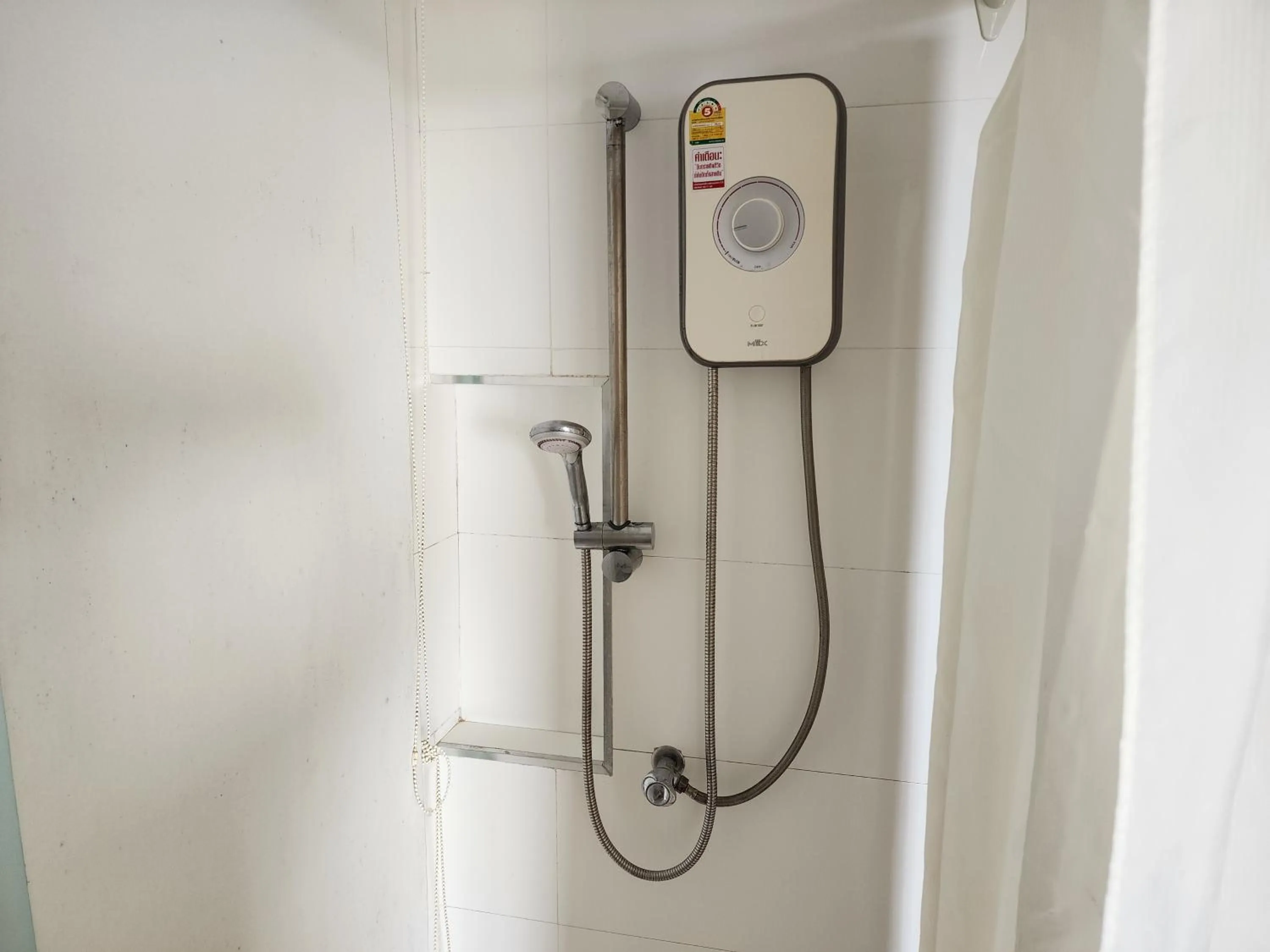 Shower in By Dee at Jomtien