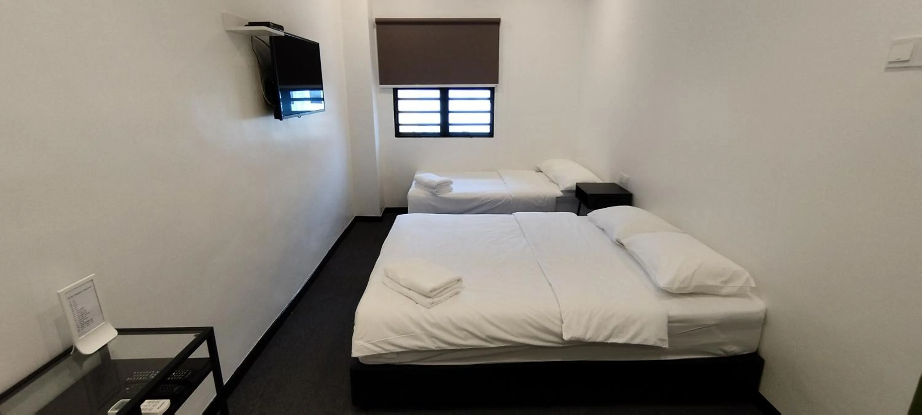 Photo of the whole room, Bed in Olive Bedz Hotel