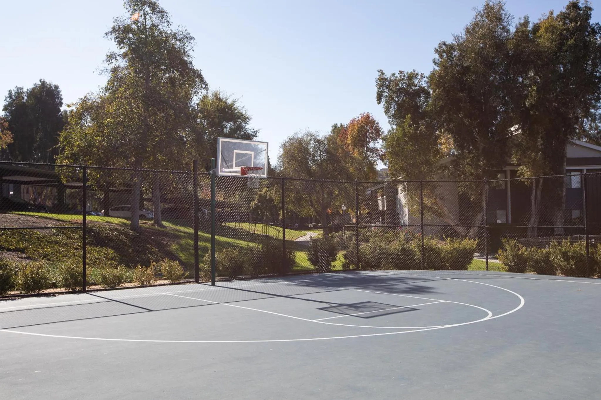 Huge Oceanside Private 2BR Apartment-Pool-Gym-Spa