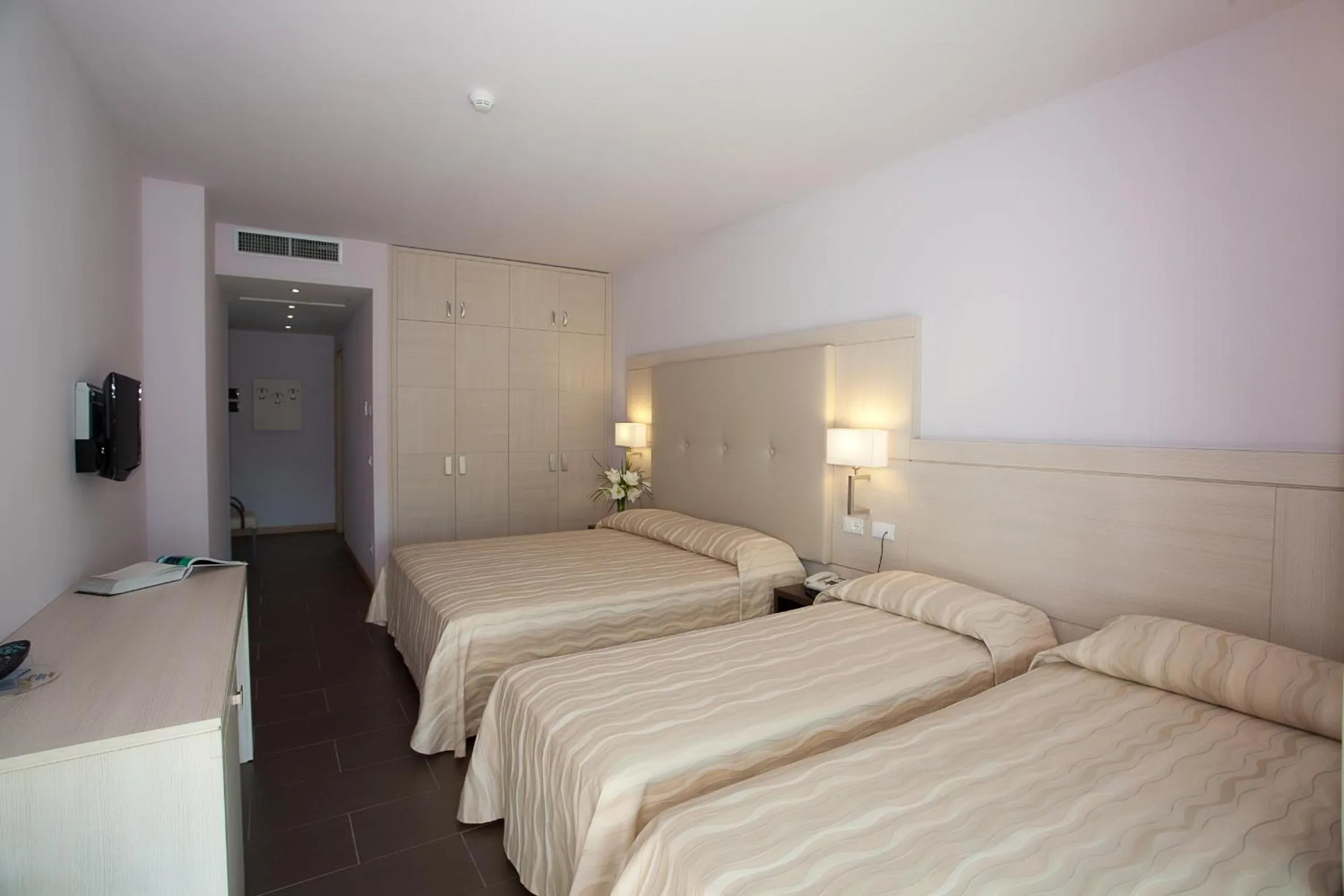 Bed in Hotel Porto Azzurro