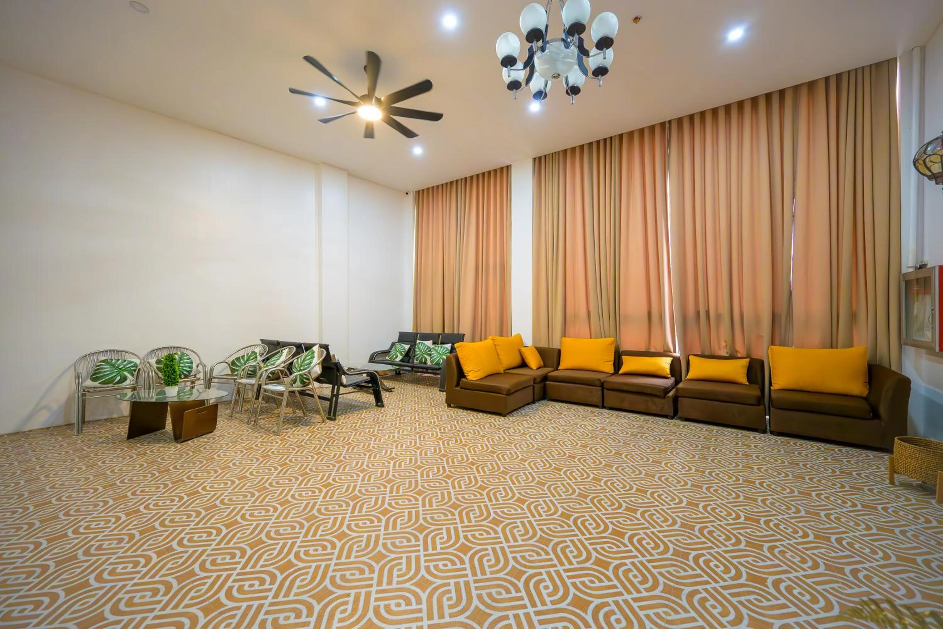 Seating area in Jurias Garden Hotel