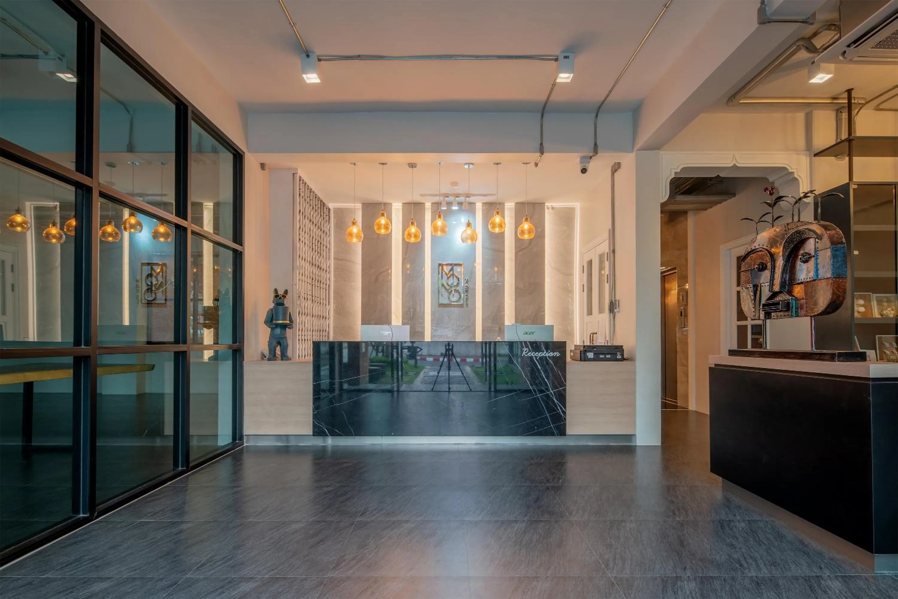 Lobby or reception in MOMO Hotel Chiang Mai