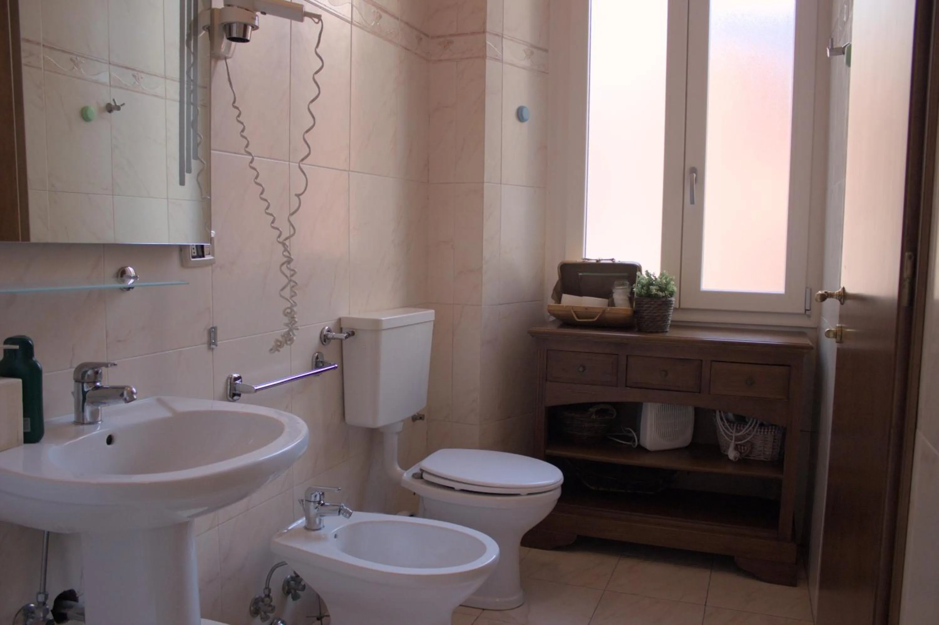 Shower in Soggiorno Madrid