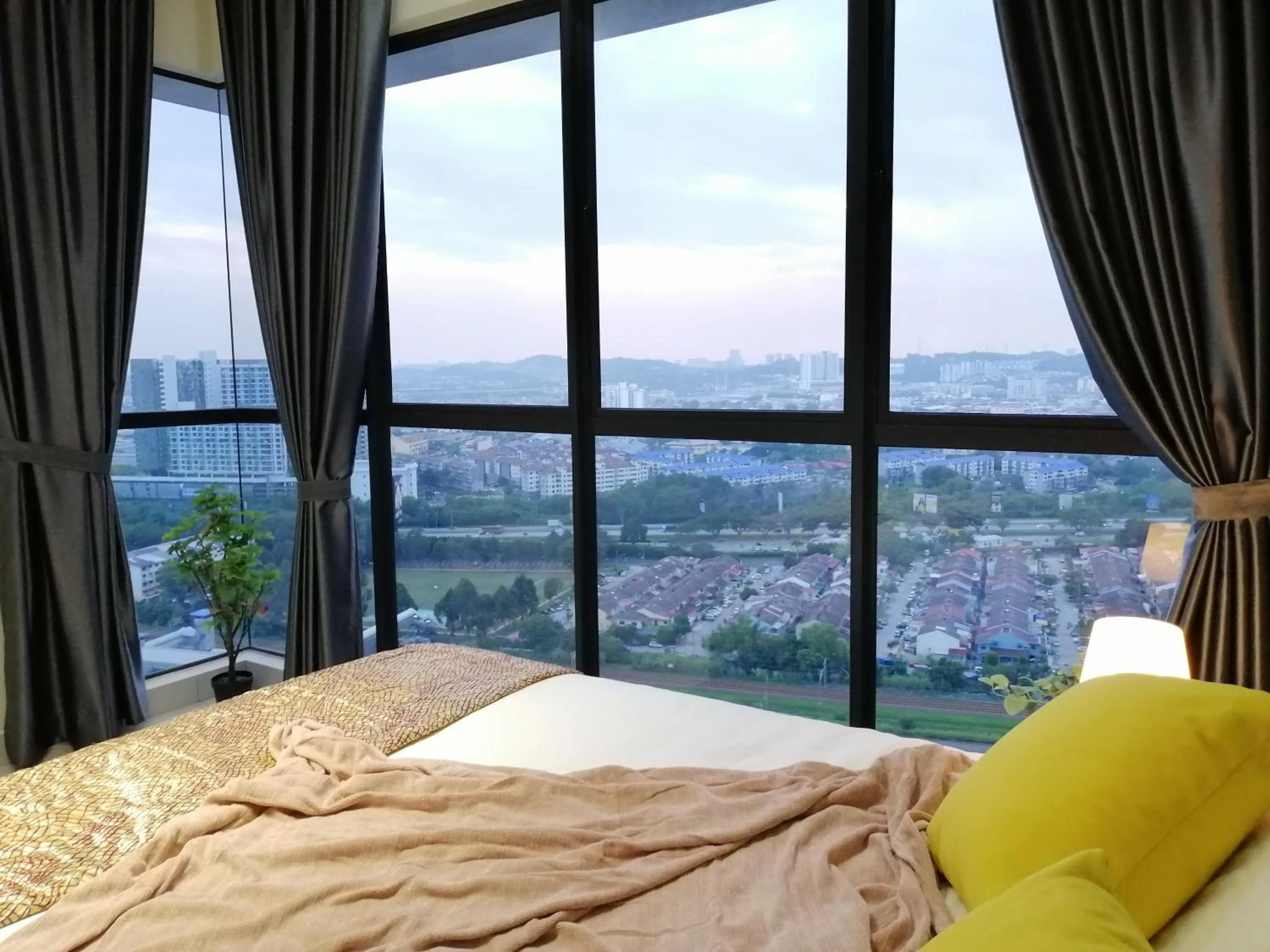 Photo of the whole room, Bed in Astetica Residences @ Seri Kembangan