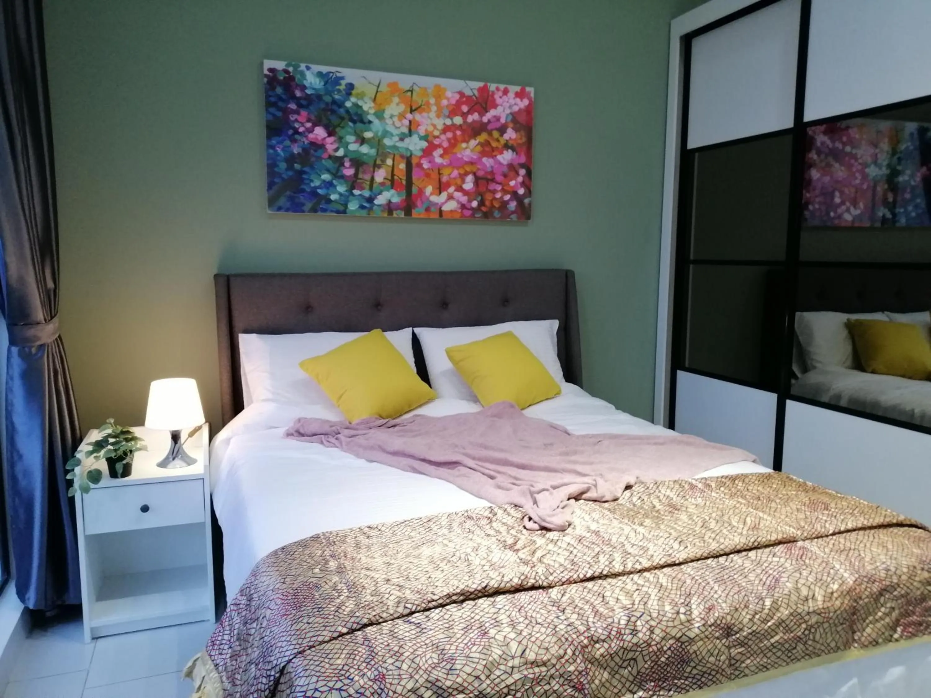 Bed in Astetica Residences @ Seri Kembangan