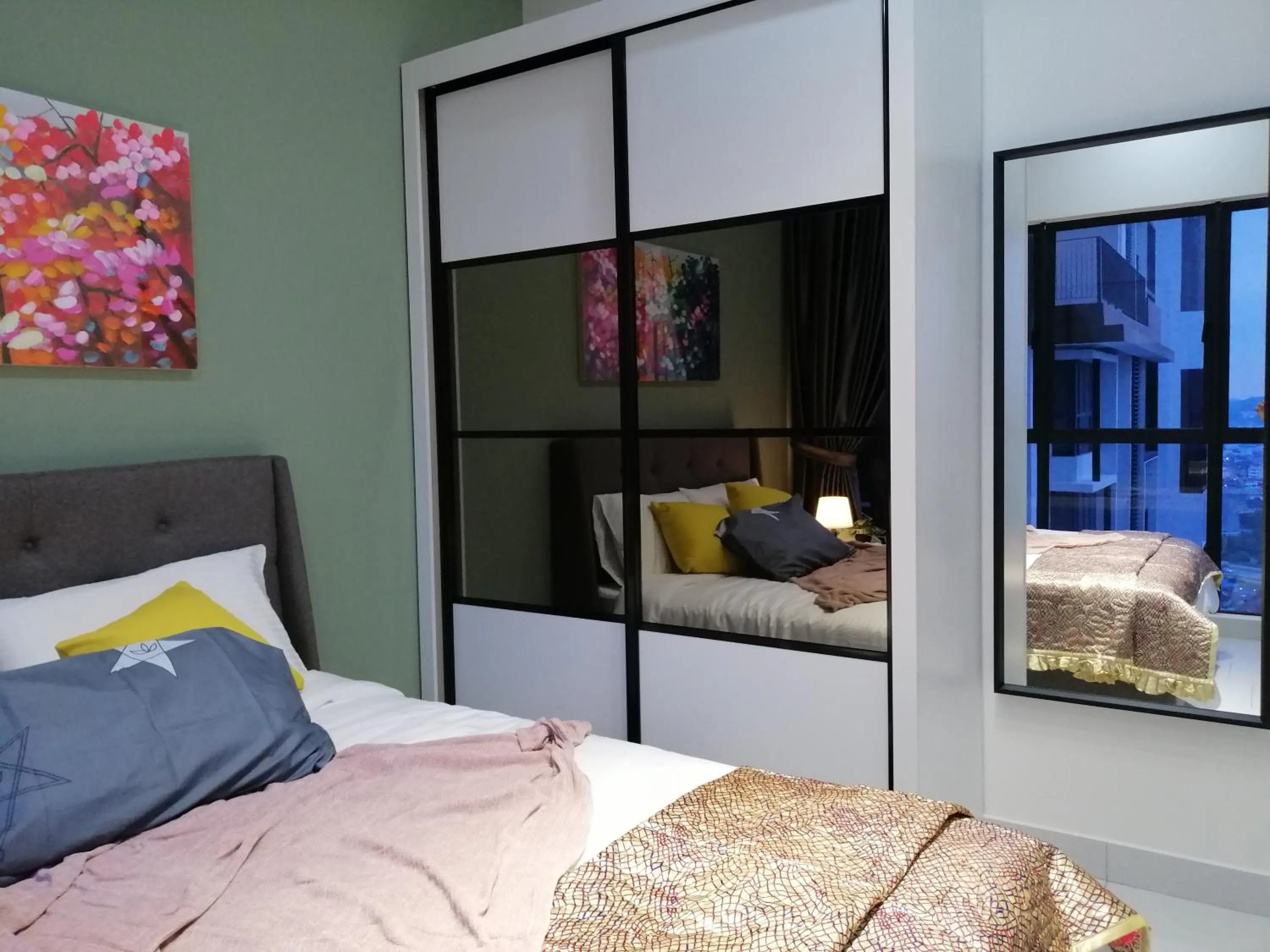 Bed in Astetica Residences @ Seri Kembangan