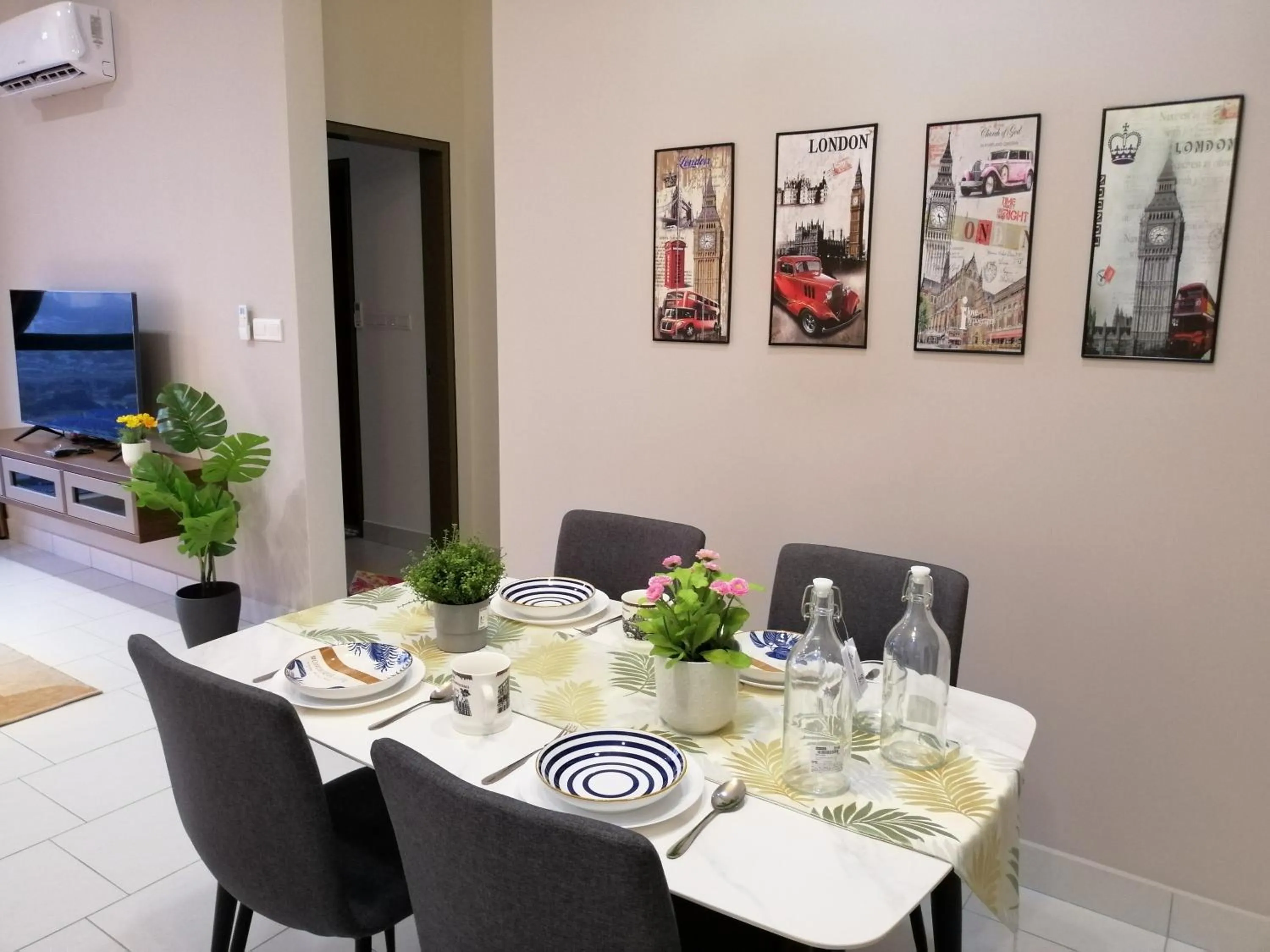 Dining area in Astetica Residences @ Seri Kembangan