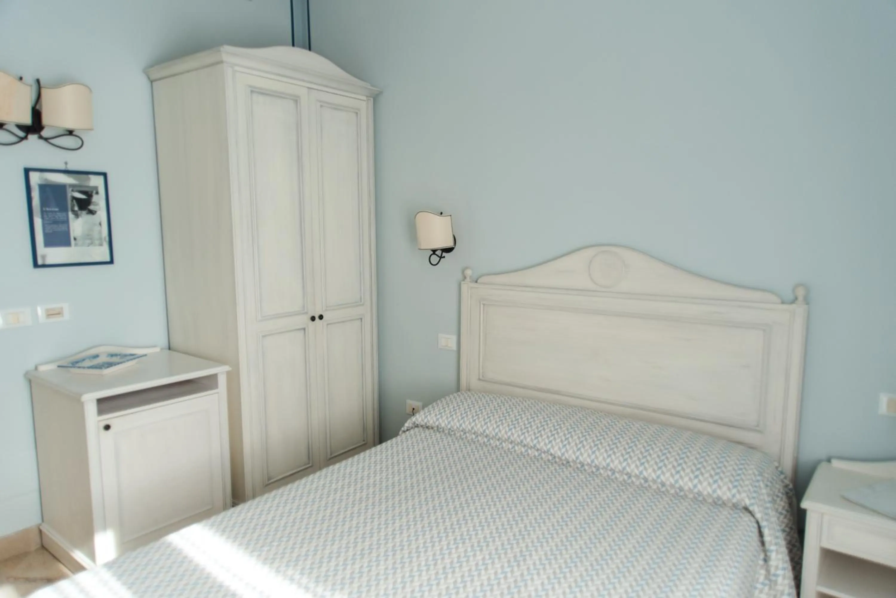 Photo of the whole room, Bed in Relais Antiche Saline