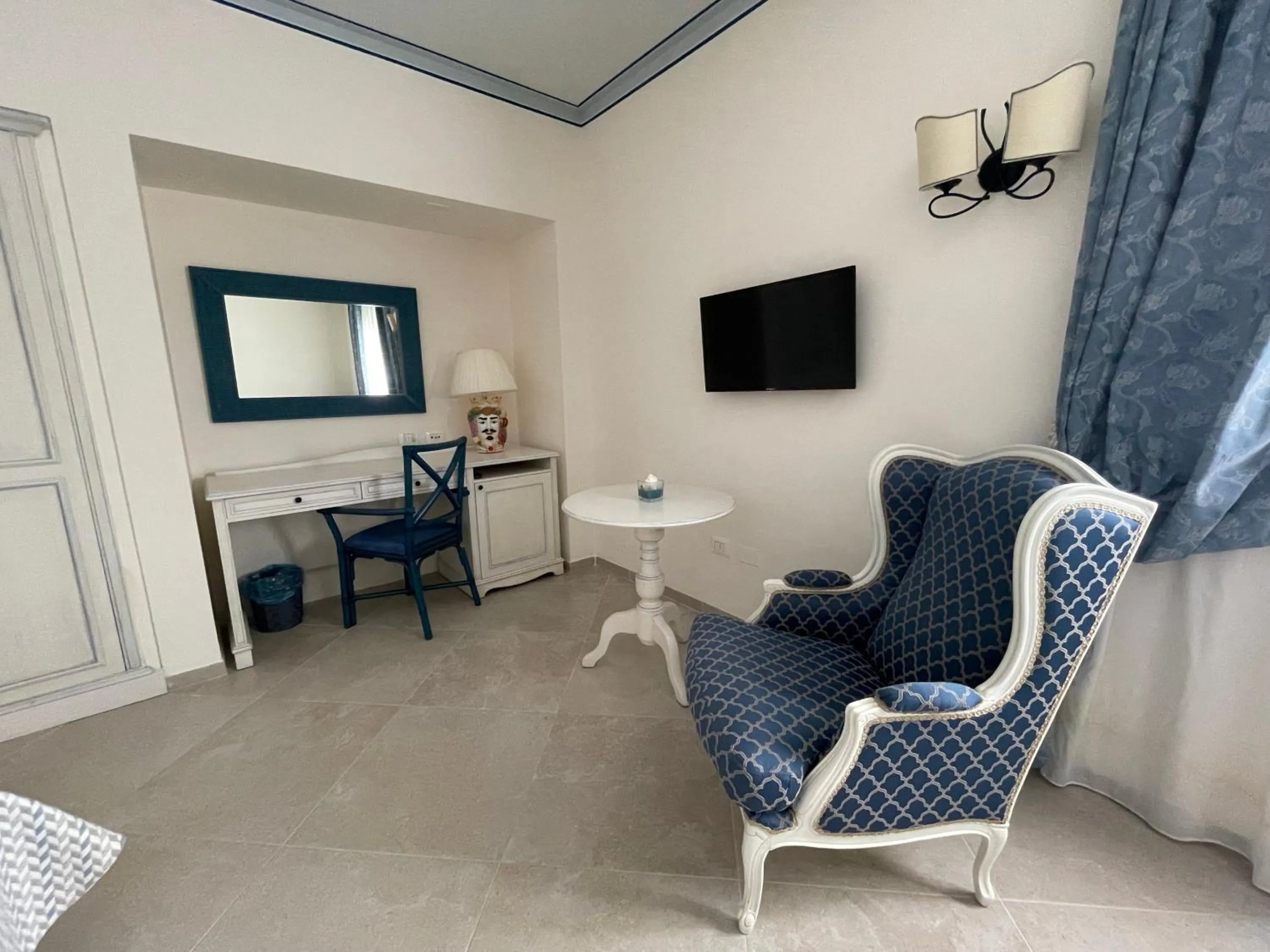 hair dresser in Relais Antiche Saline