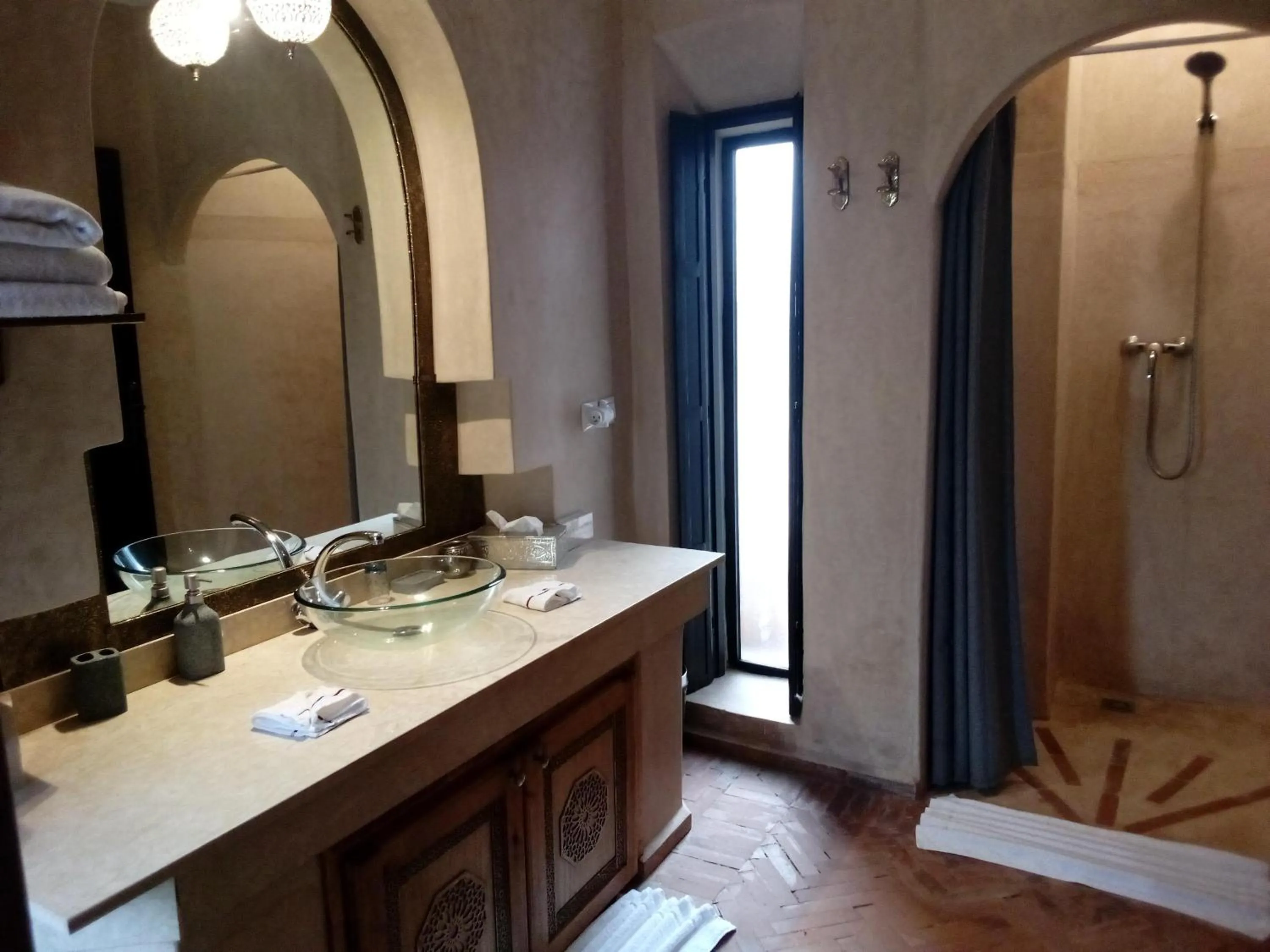 Bathroom in Le petit Château des Anges