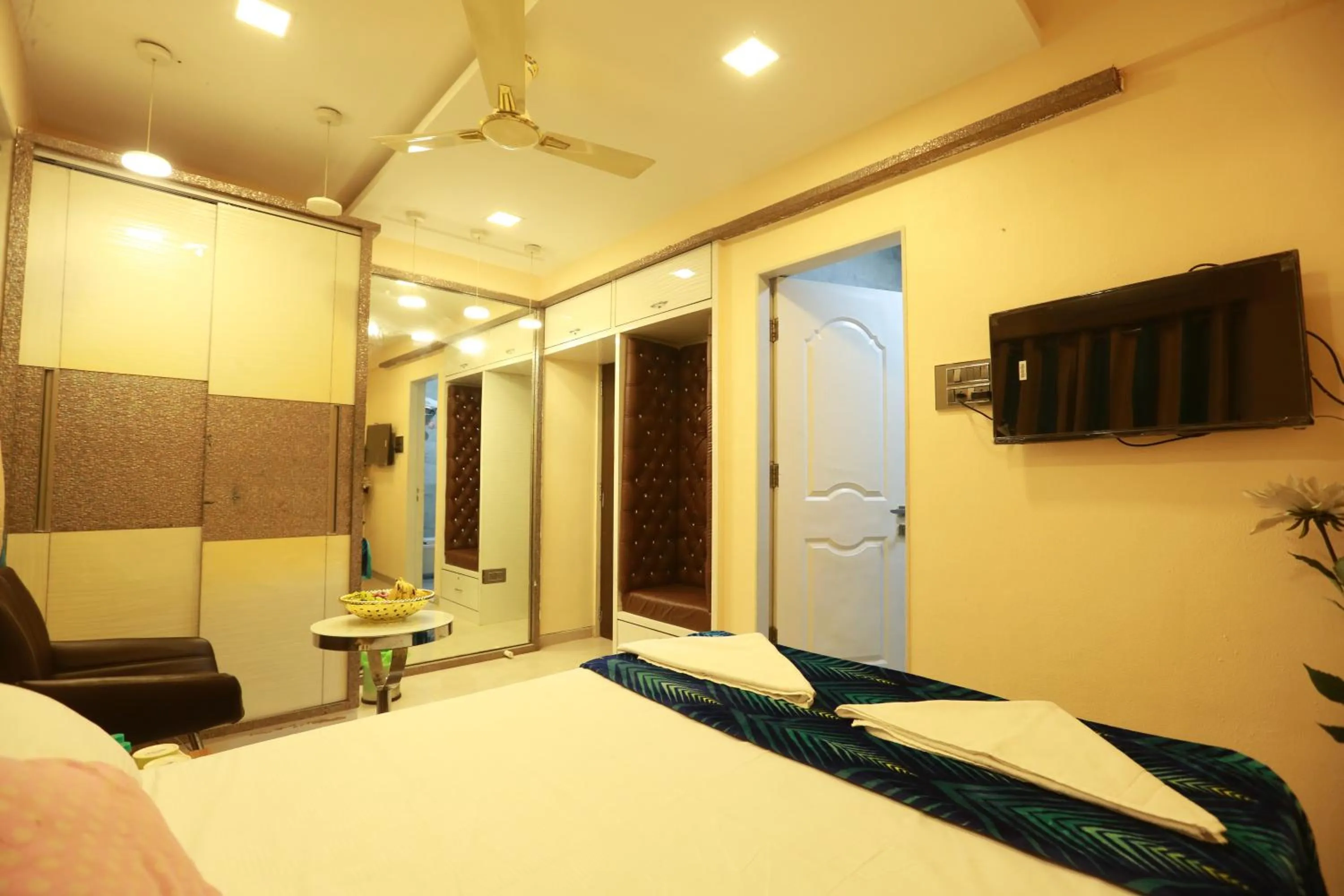 Bed in Villa Residency