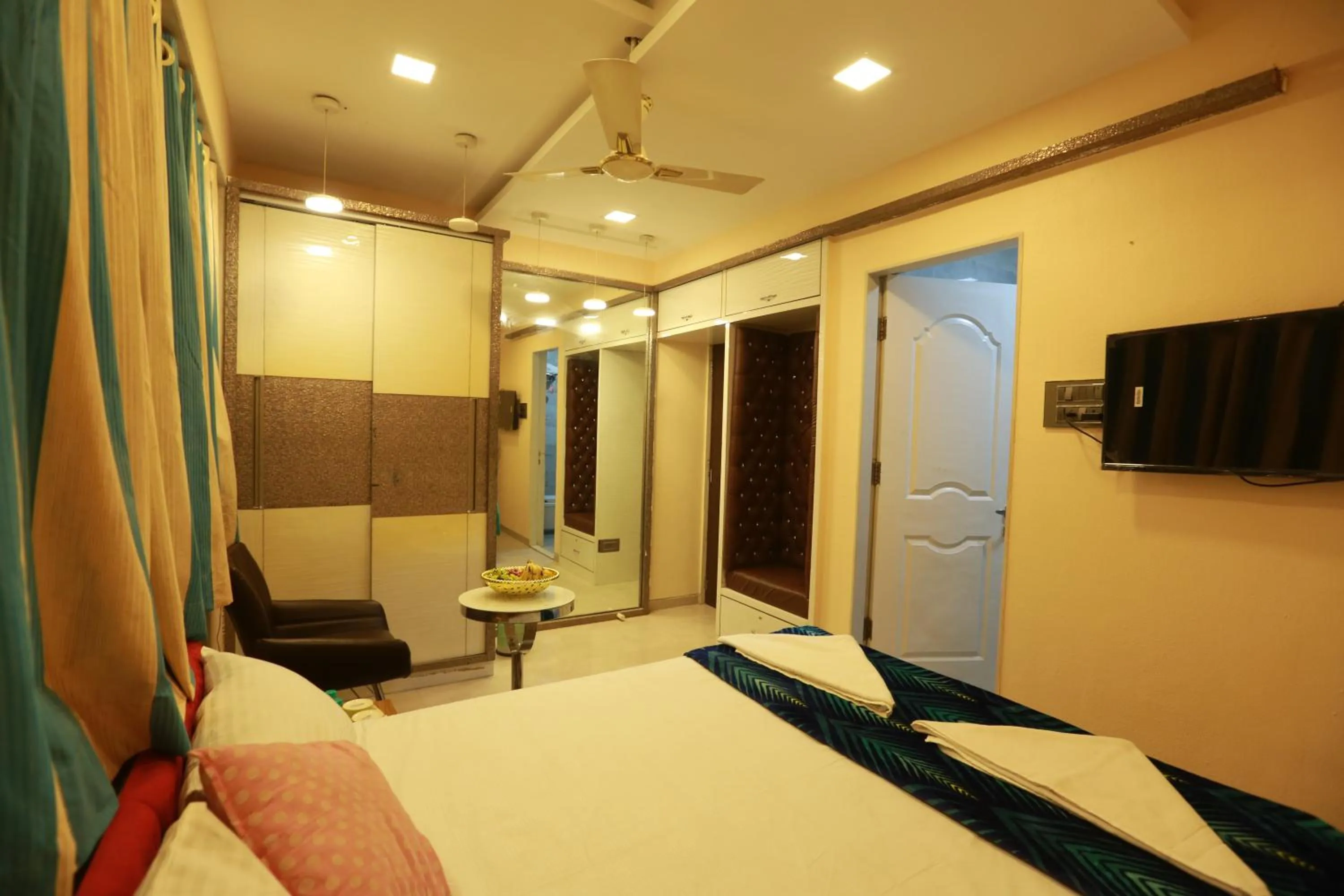 Bed in Villa Residency