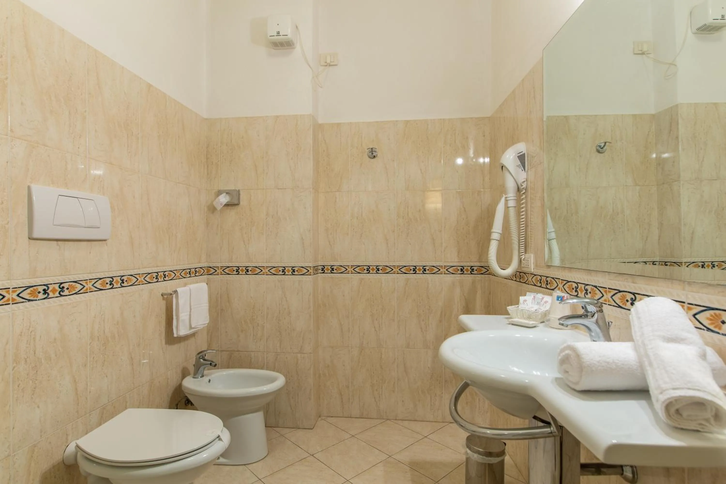 Bathroom in Hotel Sant'Andrea