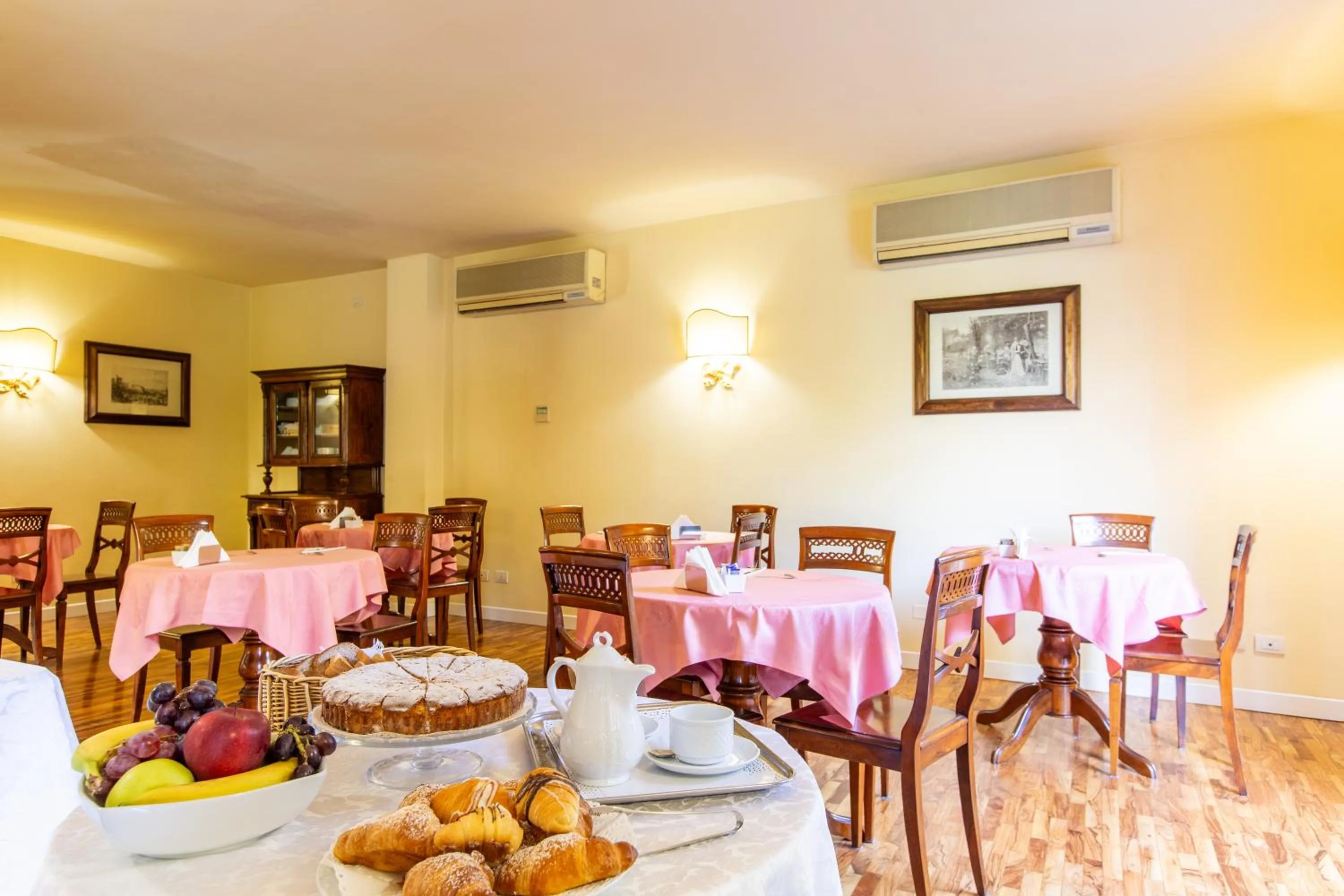 Breakfast in Hotel Sant'Andrea