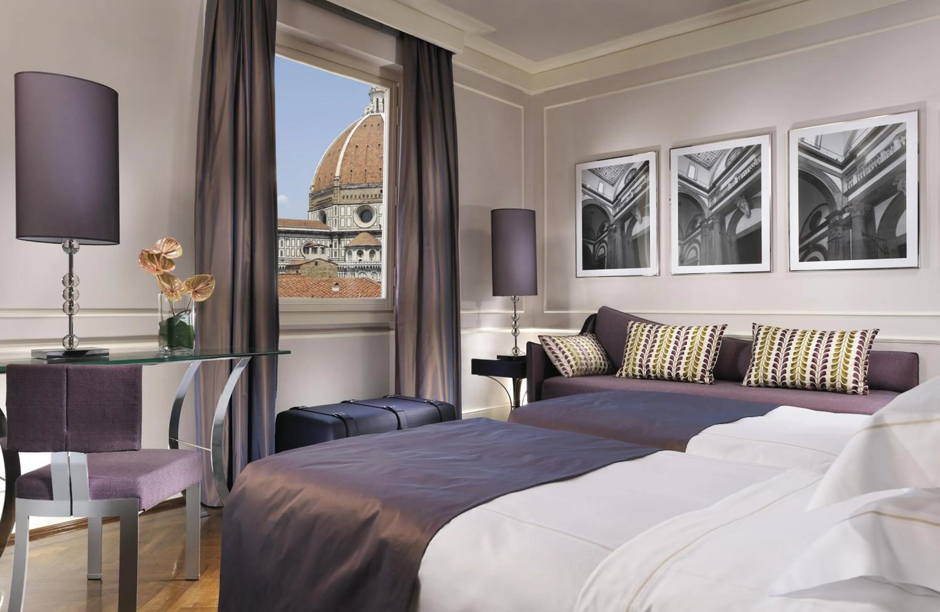 Photo of the whole room, Bed in Brunelleschi Hotel
