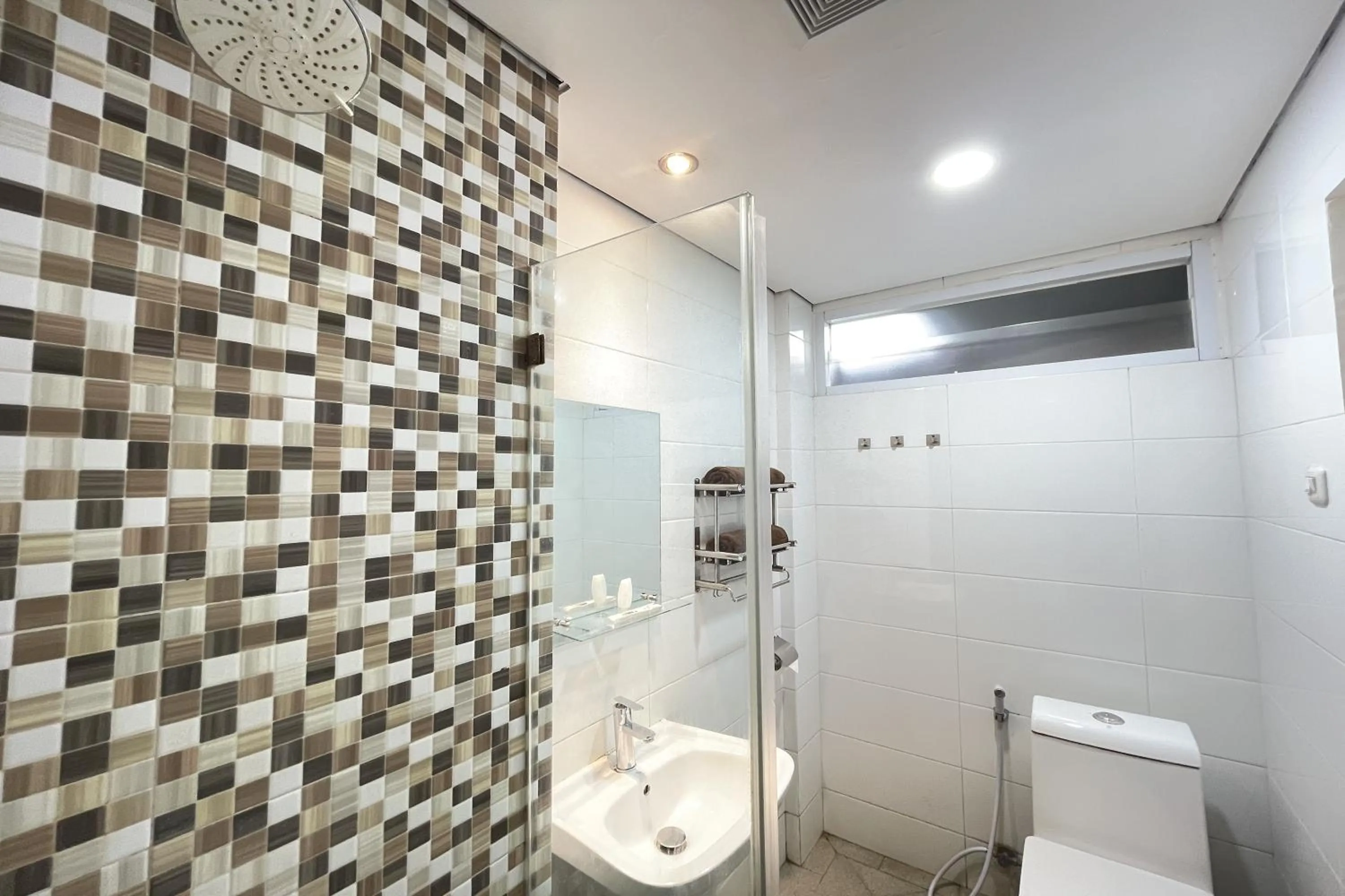 Bathroom in Hotel Lengkong 2