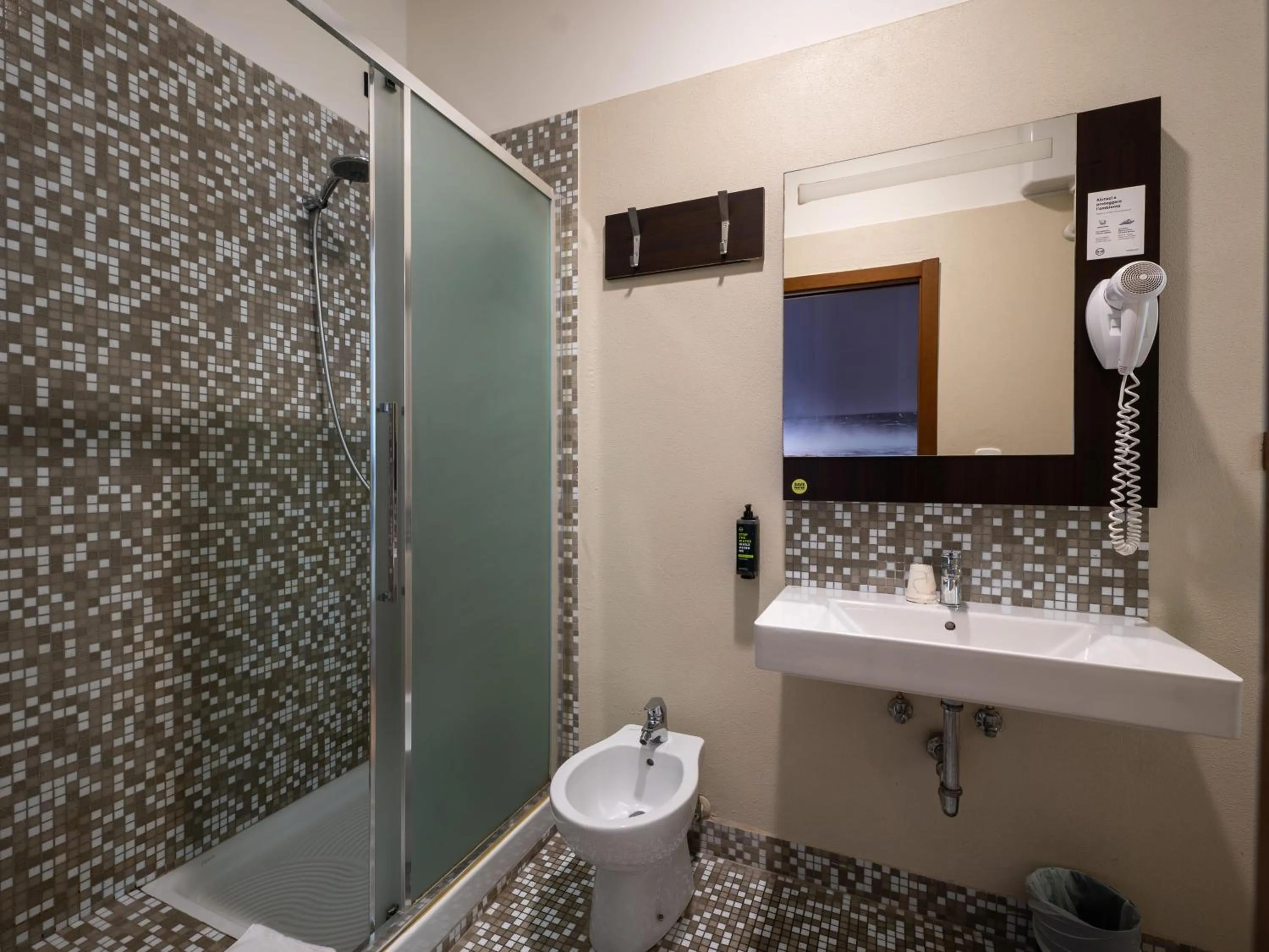 Bathroom in B&B Hotel Trieste