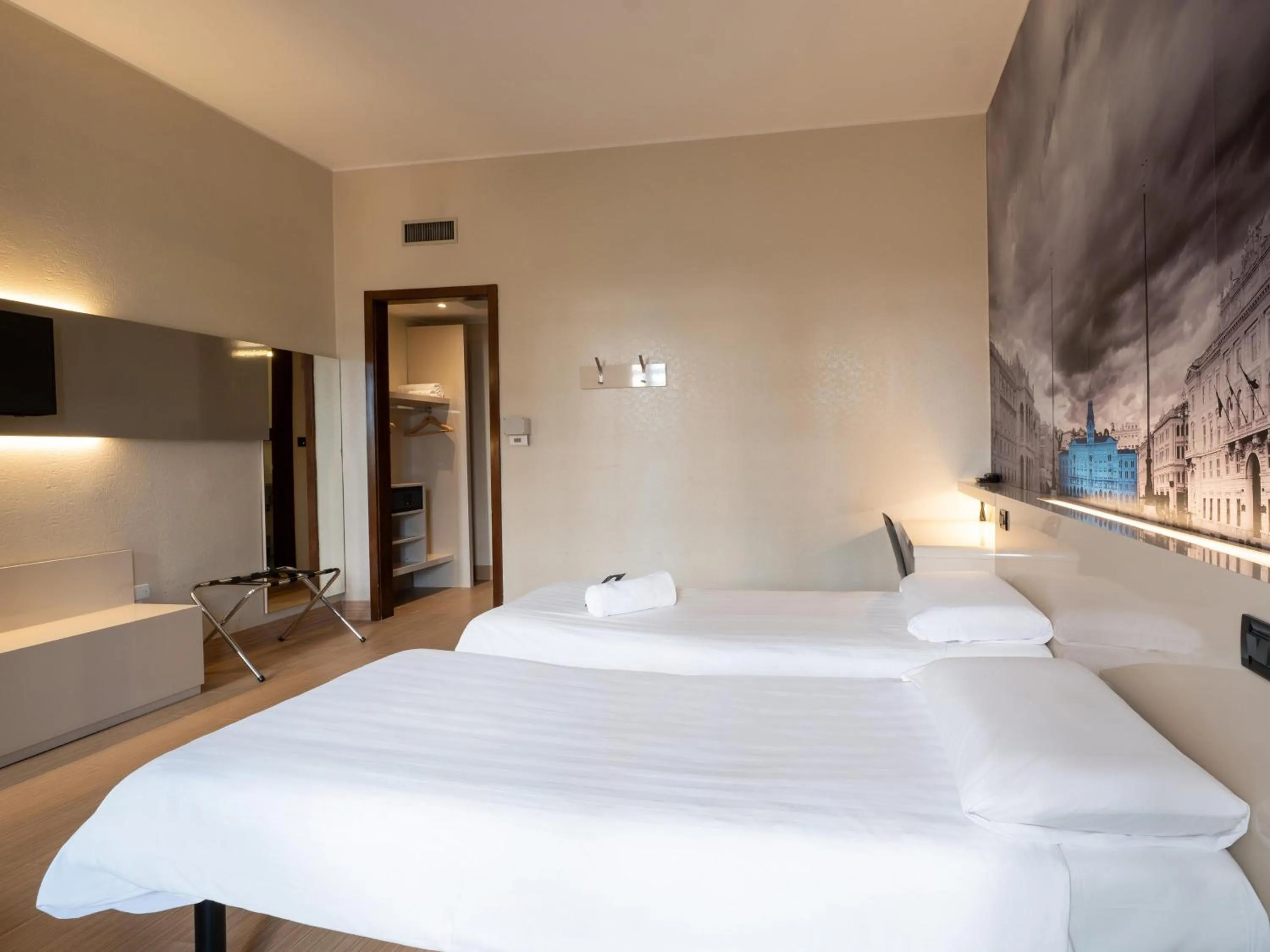 Photo of the whole room, Bed in B&B Hotel Trieste