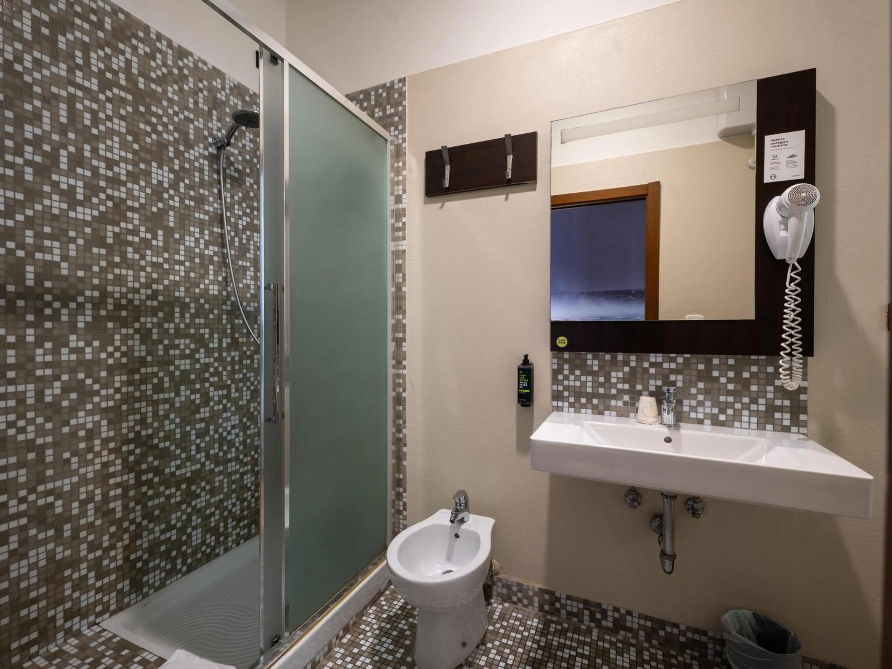 Bathroom in B&B Hotel Trieste