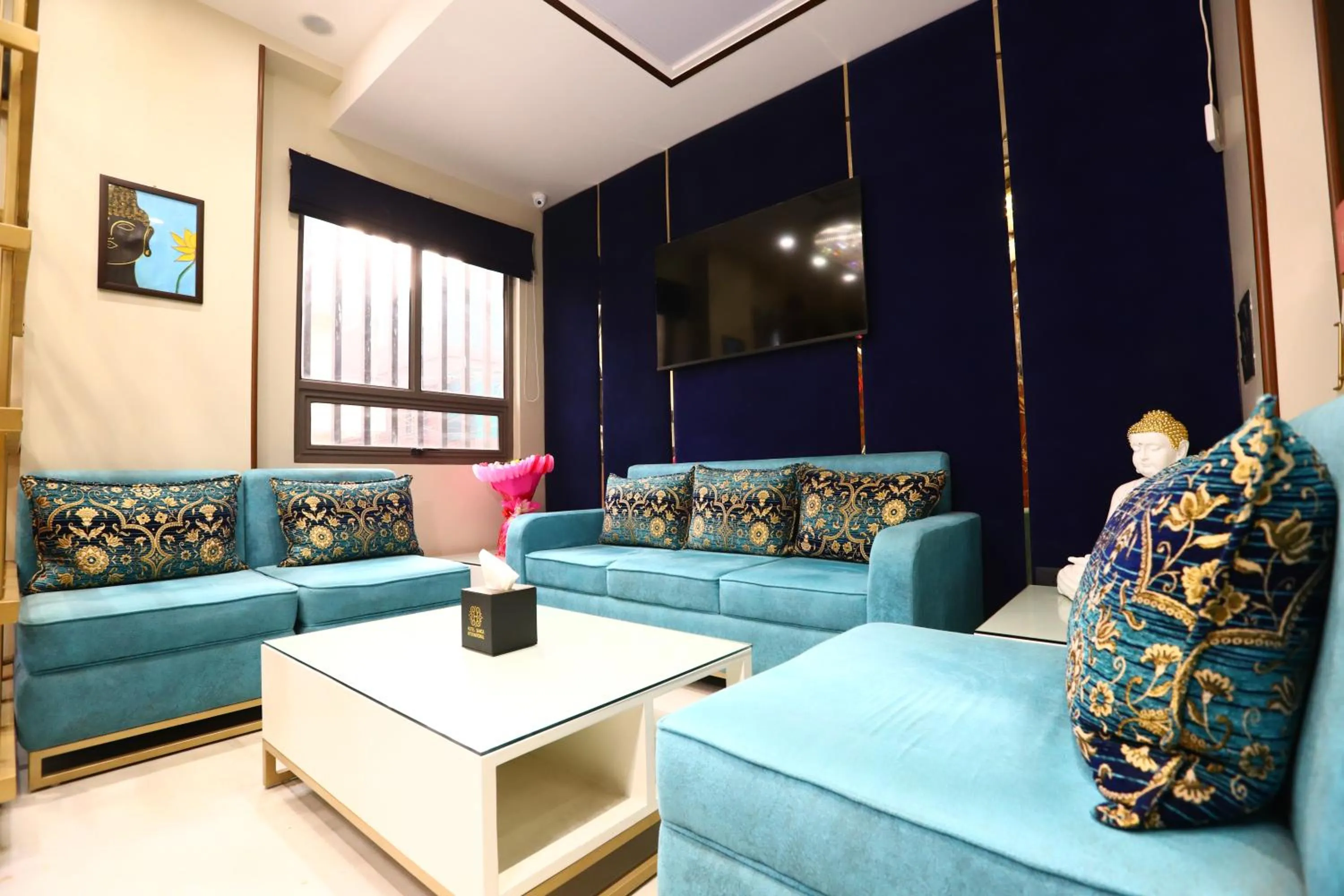 Nightclub / DJ in Sanca International Hotel in Patel Nagar Delhi