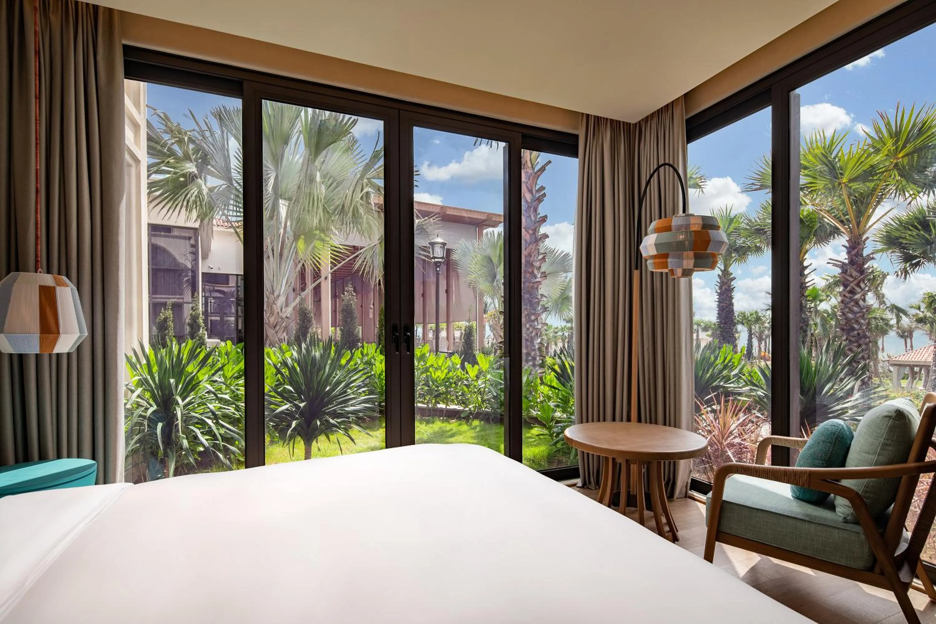 Bedroom, Bed in Radisson Resort Phan Thiet