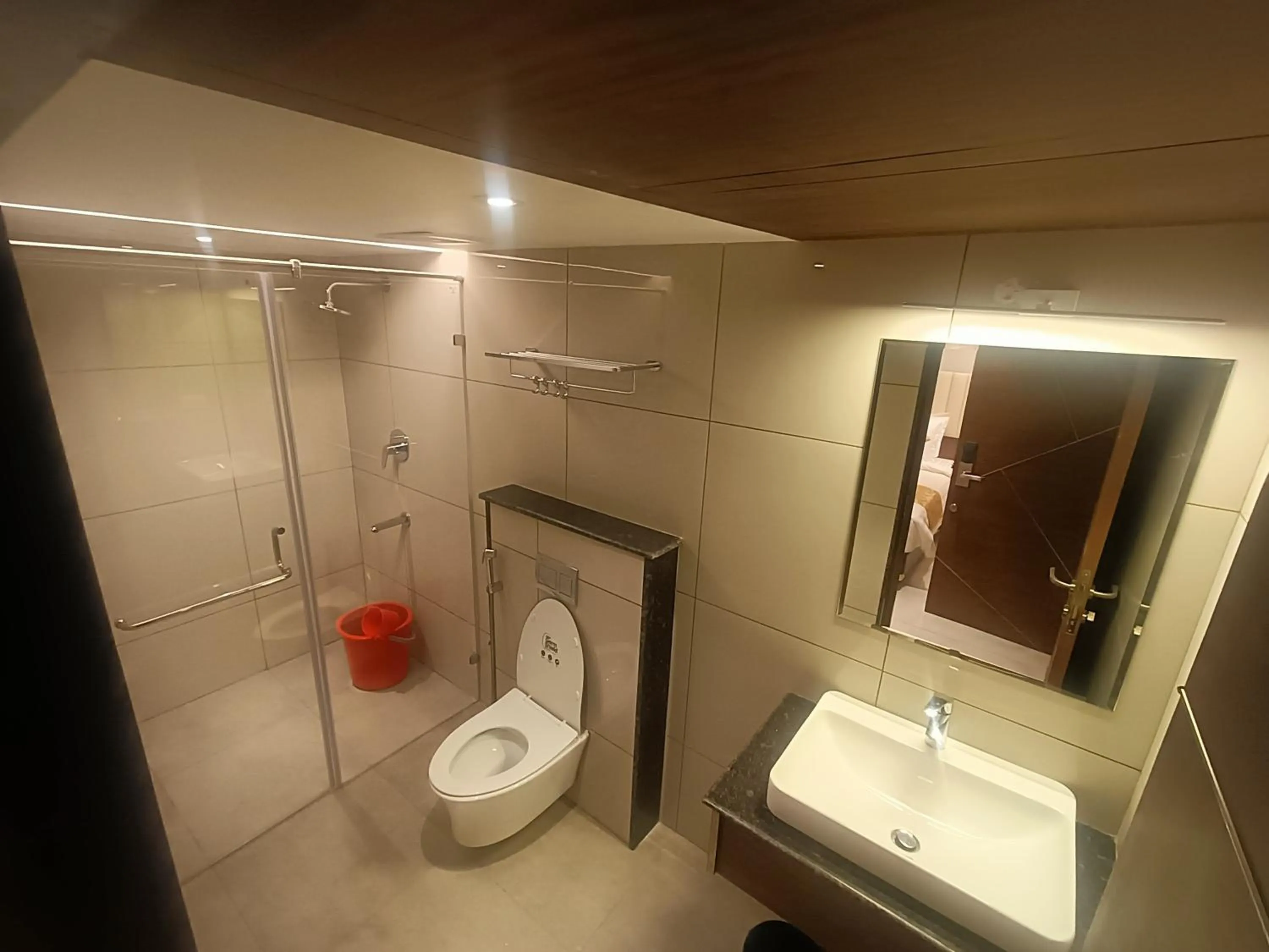 Bathroom in The Kings Park Grand-Near US Consulate