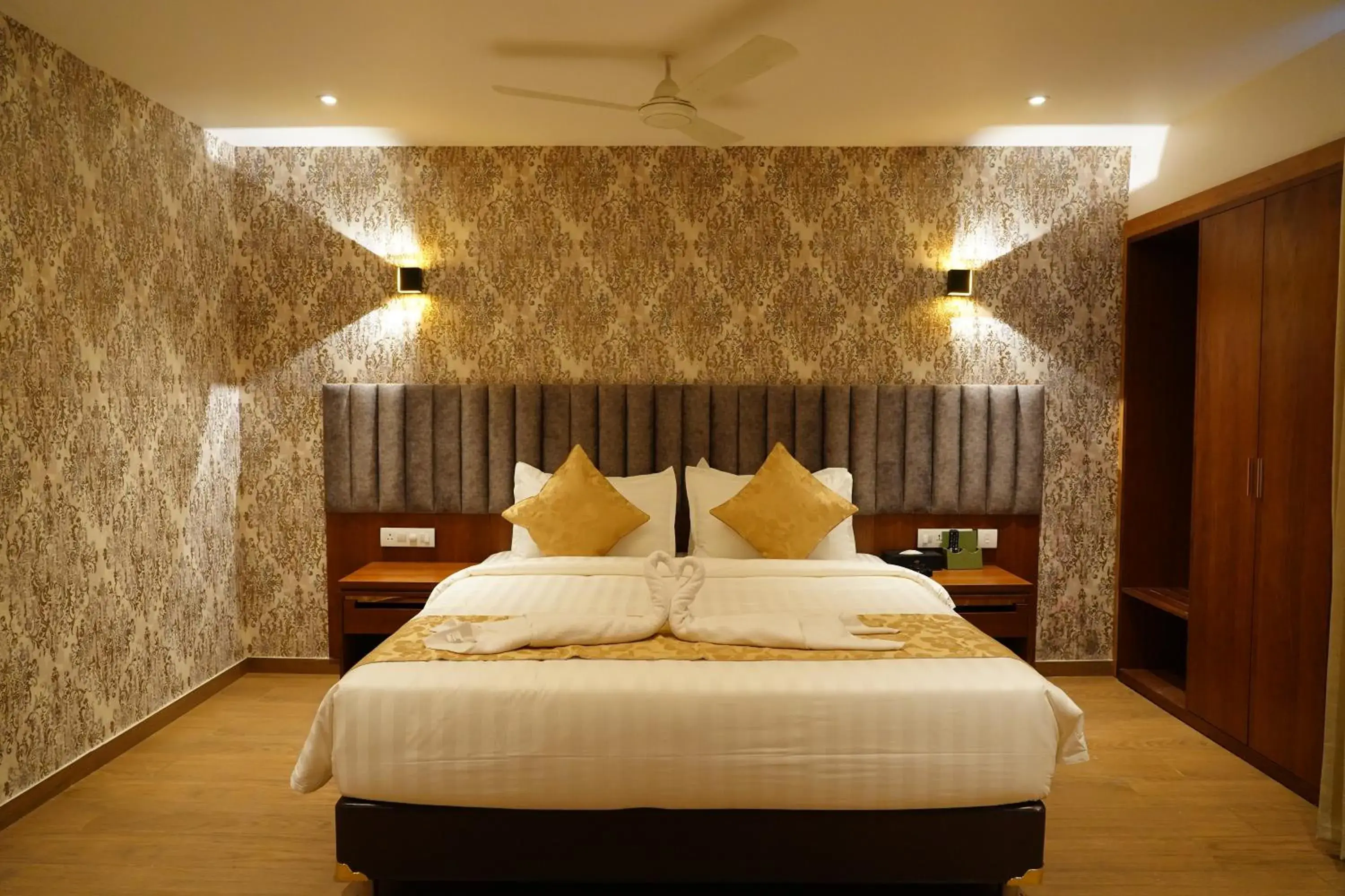 Family Suite in The Kings Park Grand-Near US Consulate Family Suite in The Kings Park Grand-Near US Consulate