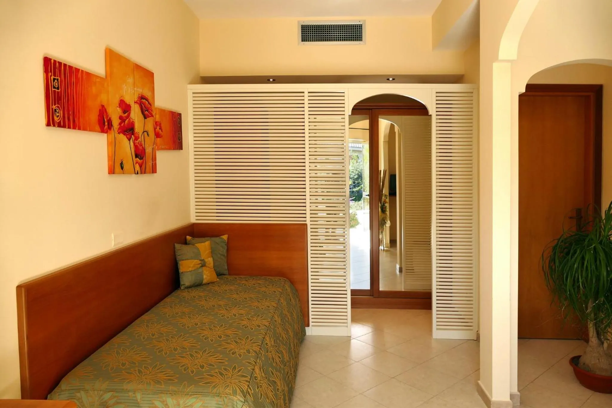 Bedroom in Hotel Tirreno