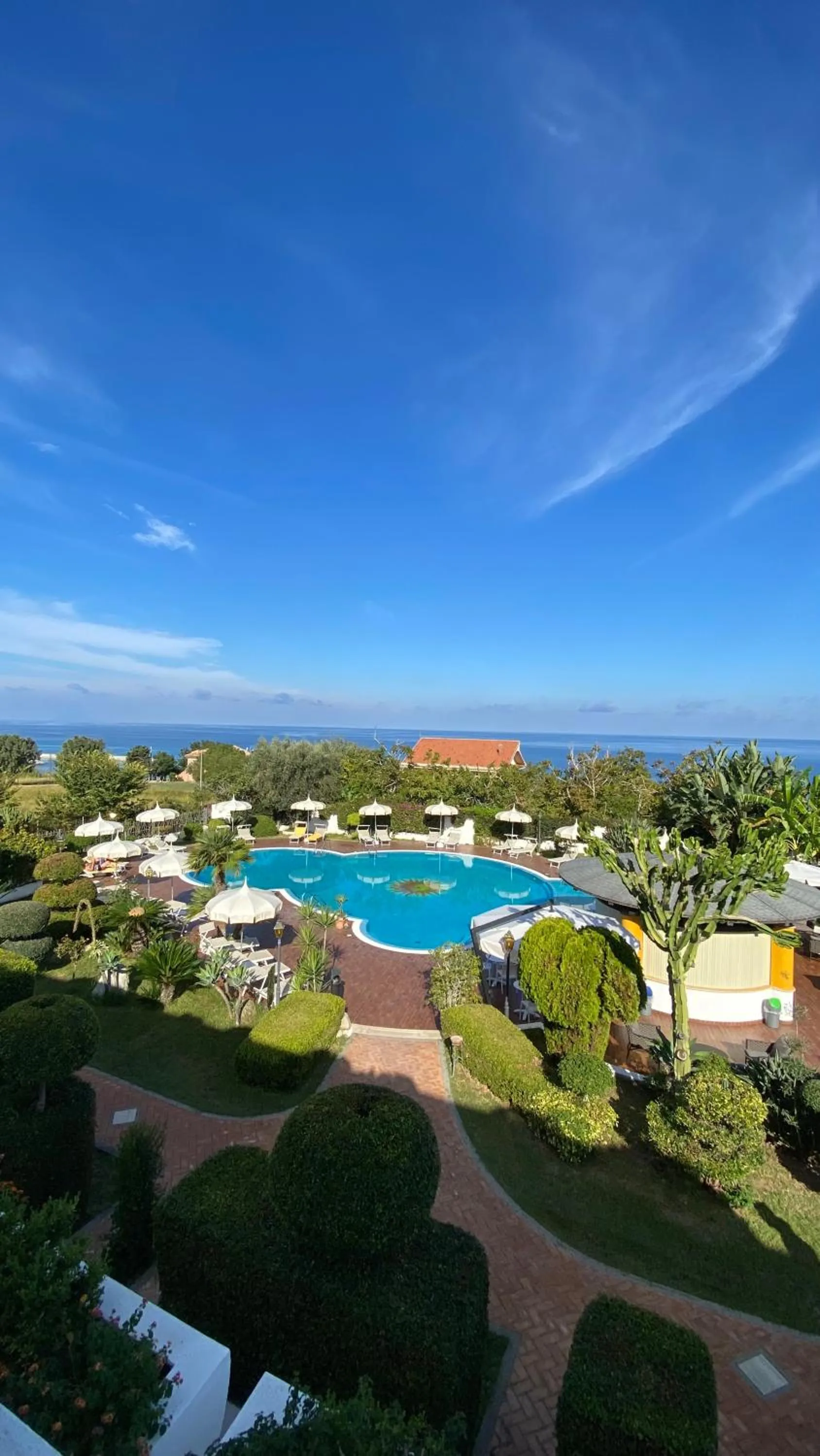 Swimming pool in Hotel Tirreno