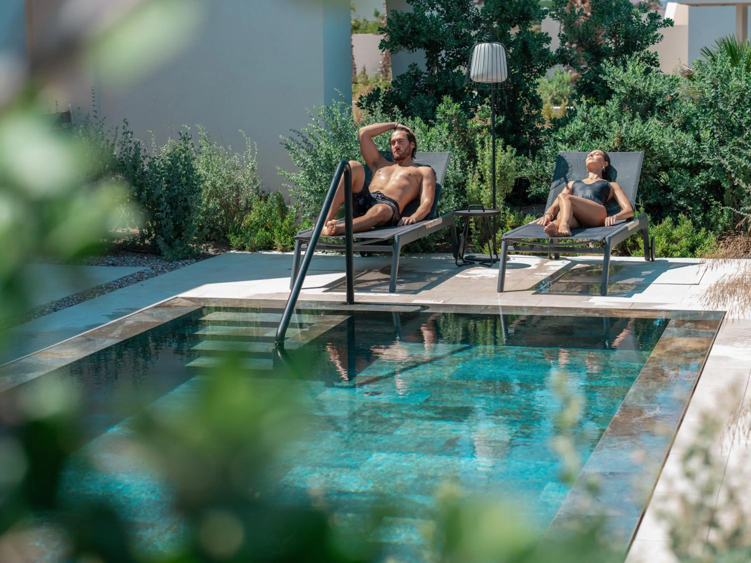 Swimming pool in Noūs Santorini