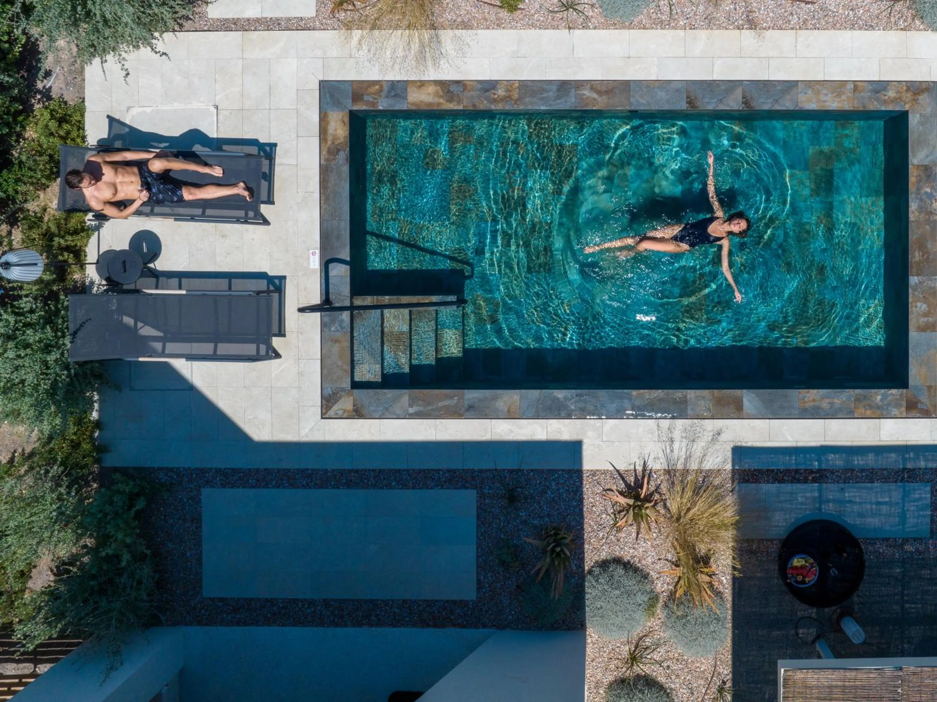 Swimming pool in Noūs Santorini