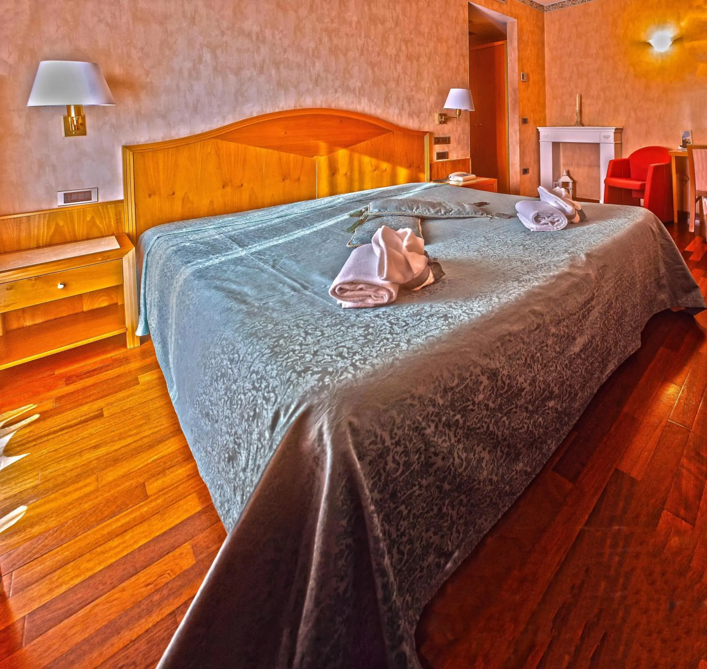 Standard Double or Twin Room in Hotel Lory & Ristorante Ferraro Standard Double or Twin Room in Hotel Lory & Ristorante Ferraro