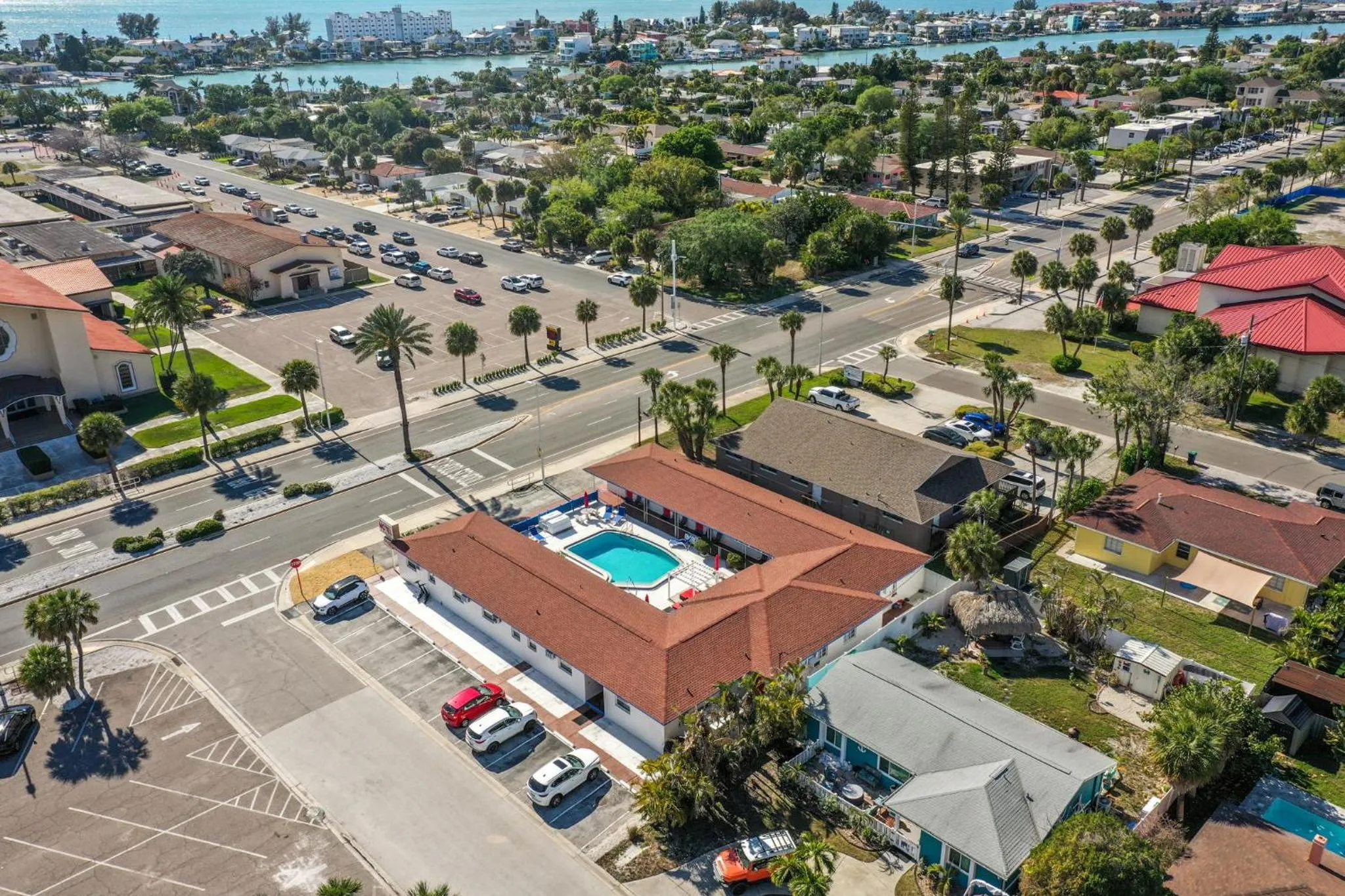 Property building in Sun Island Motel